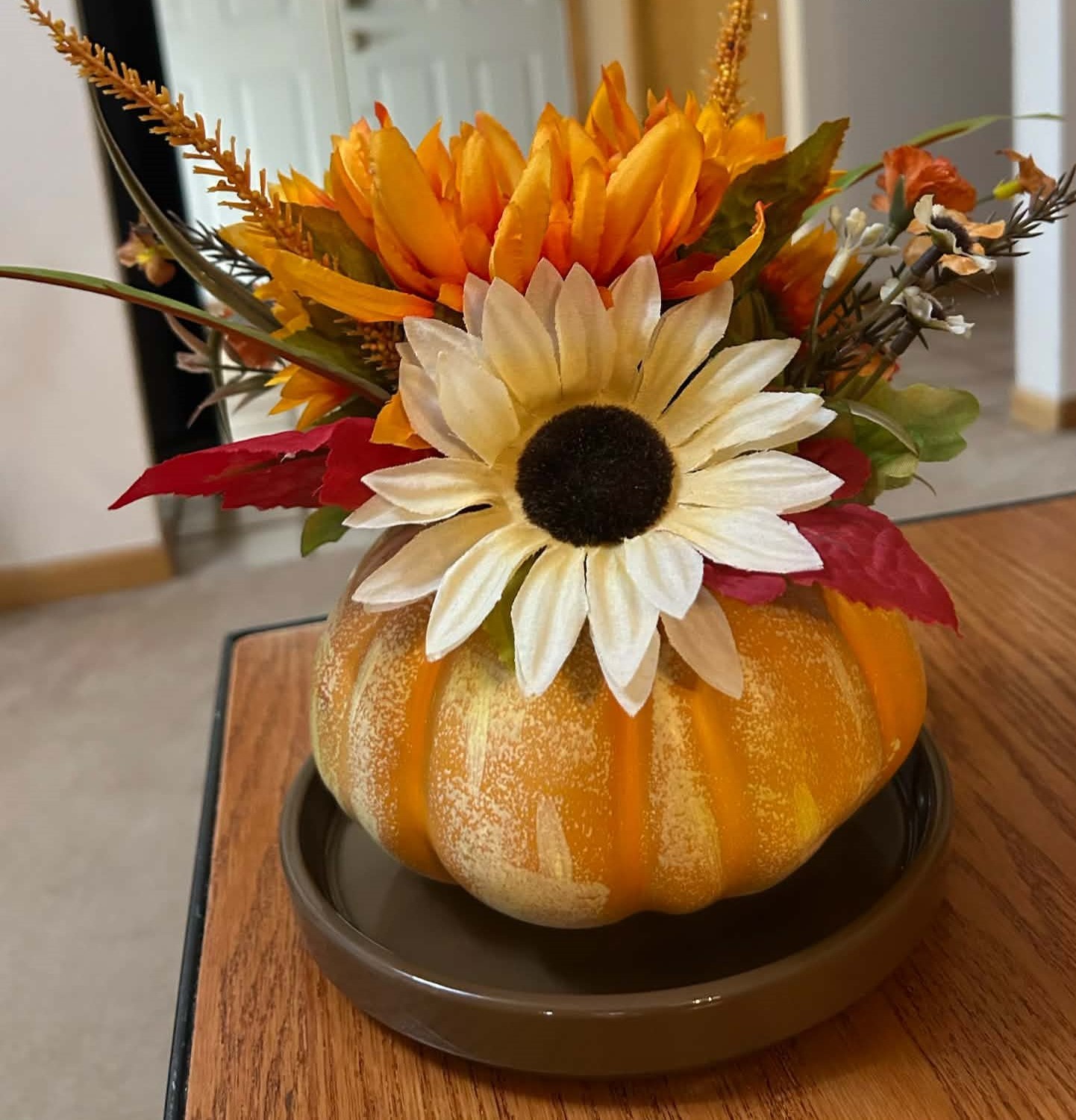 Centerpiece - Large - Harvest with Red/Yellow/White Flowers & Scarecrow