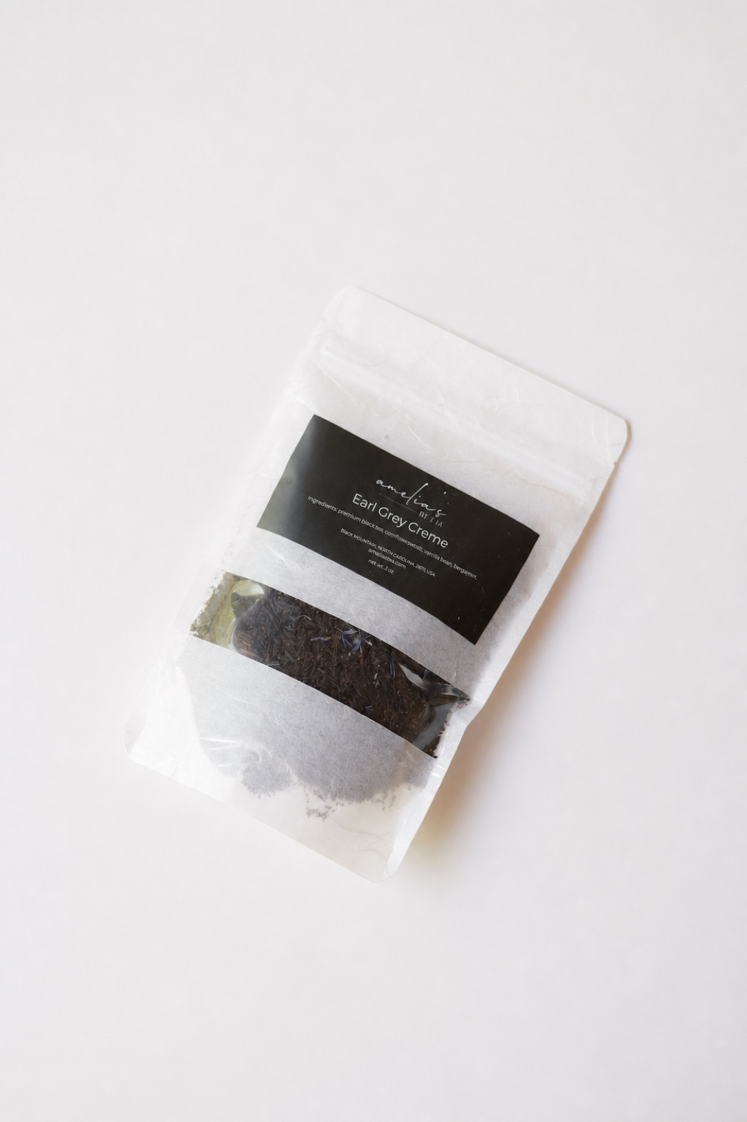 Pouch of Amelia's Earl Grey Creme loose leaf tea with a clear window