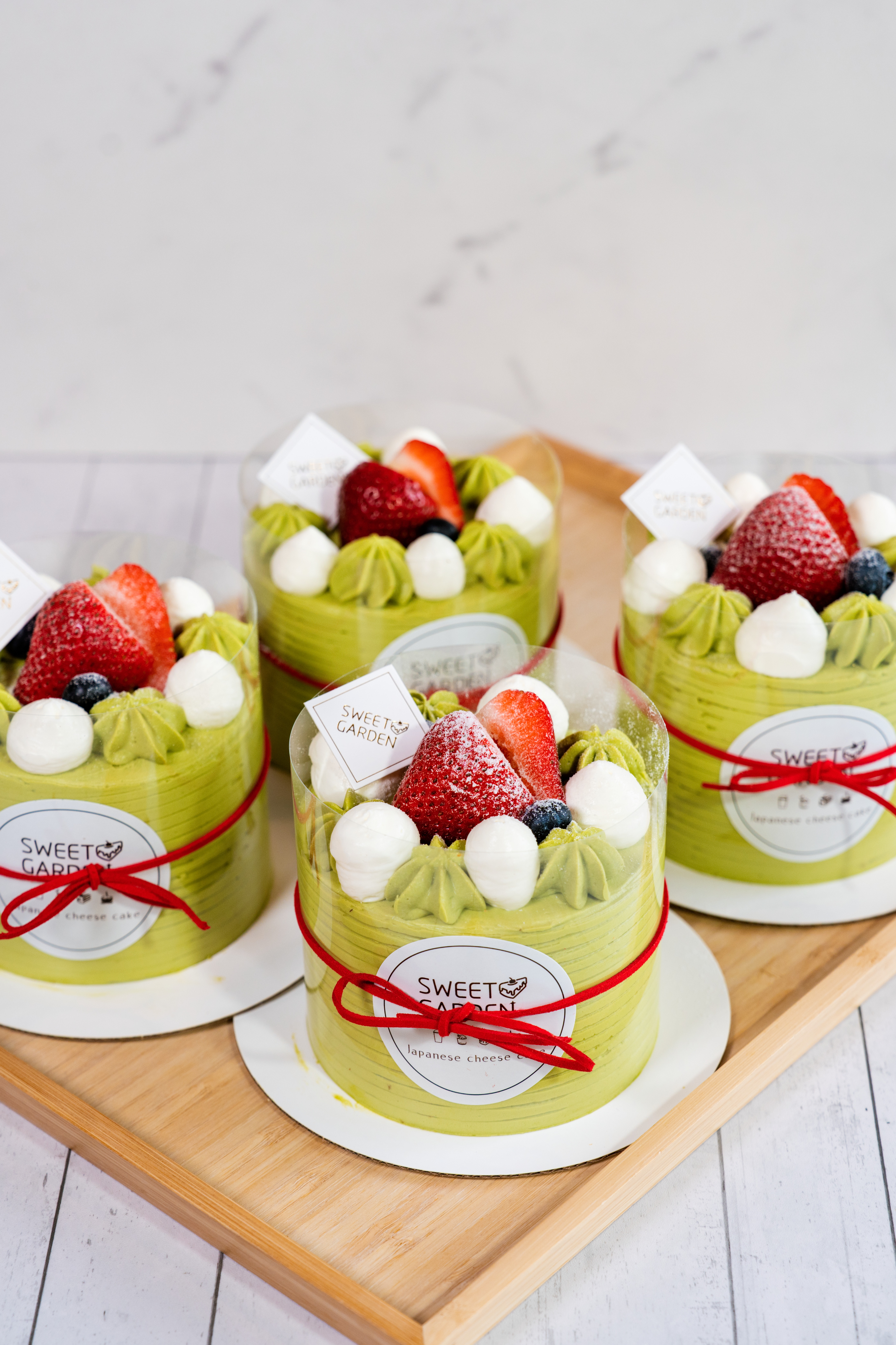 Matcha Strawberry Cake