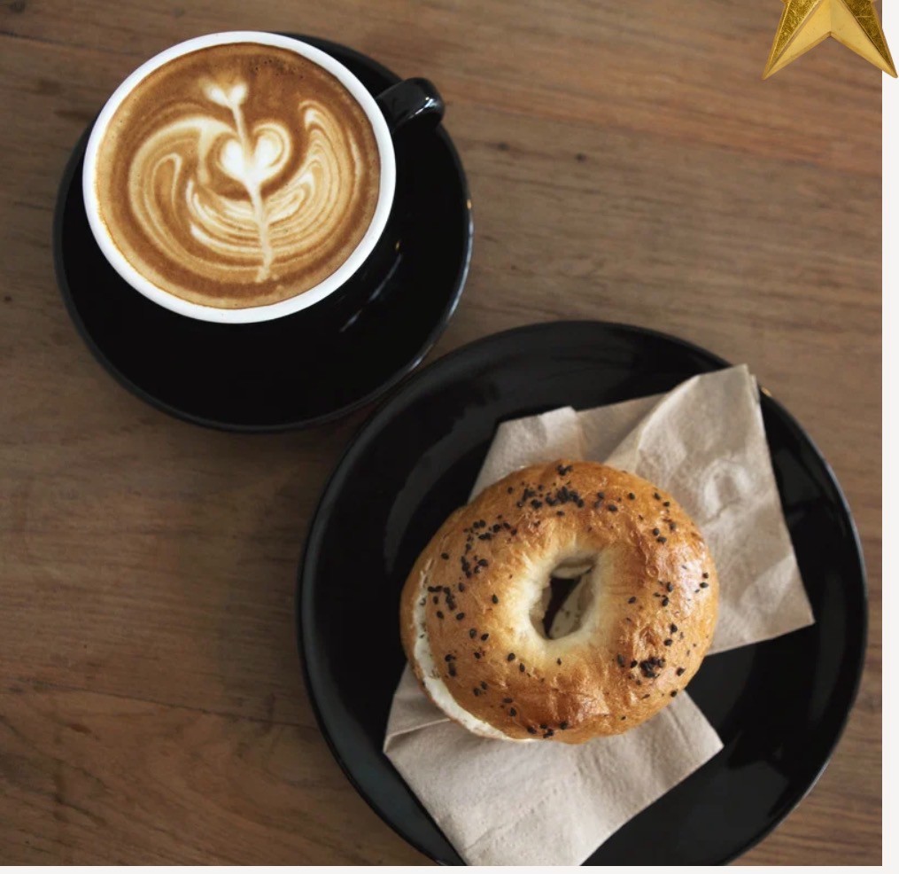 Combo 1, Cafe con leche & Bagel