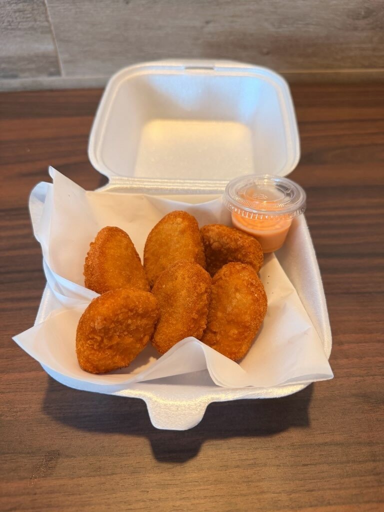 Chicken Nuggets (6pc)