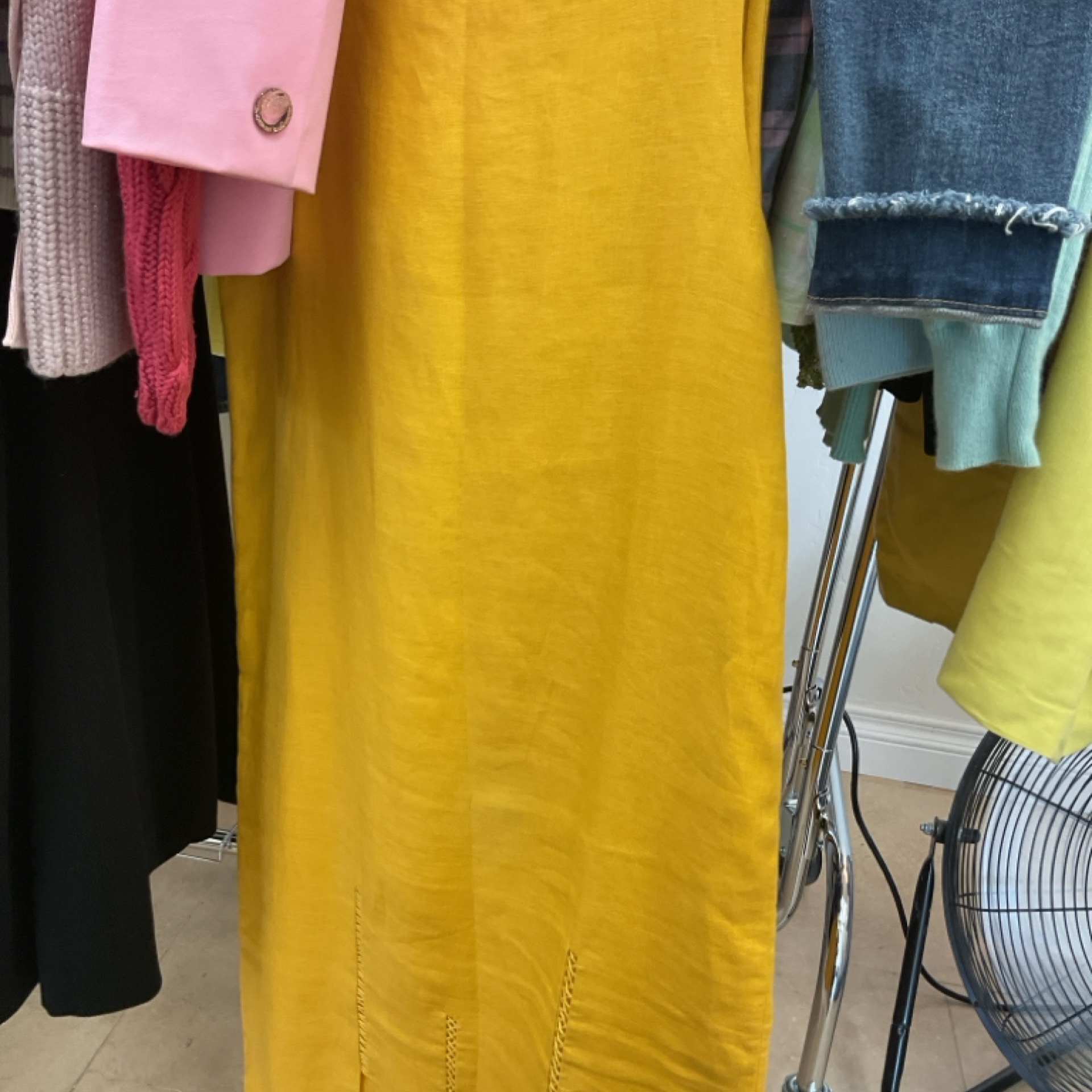 Dark yellow sheathe dress