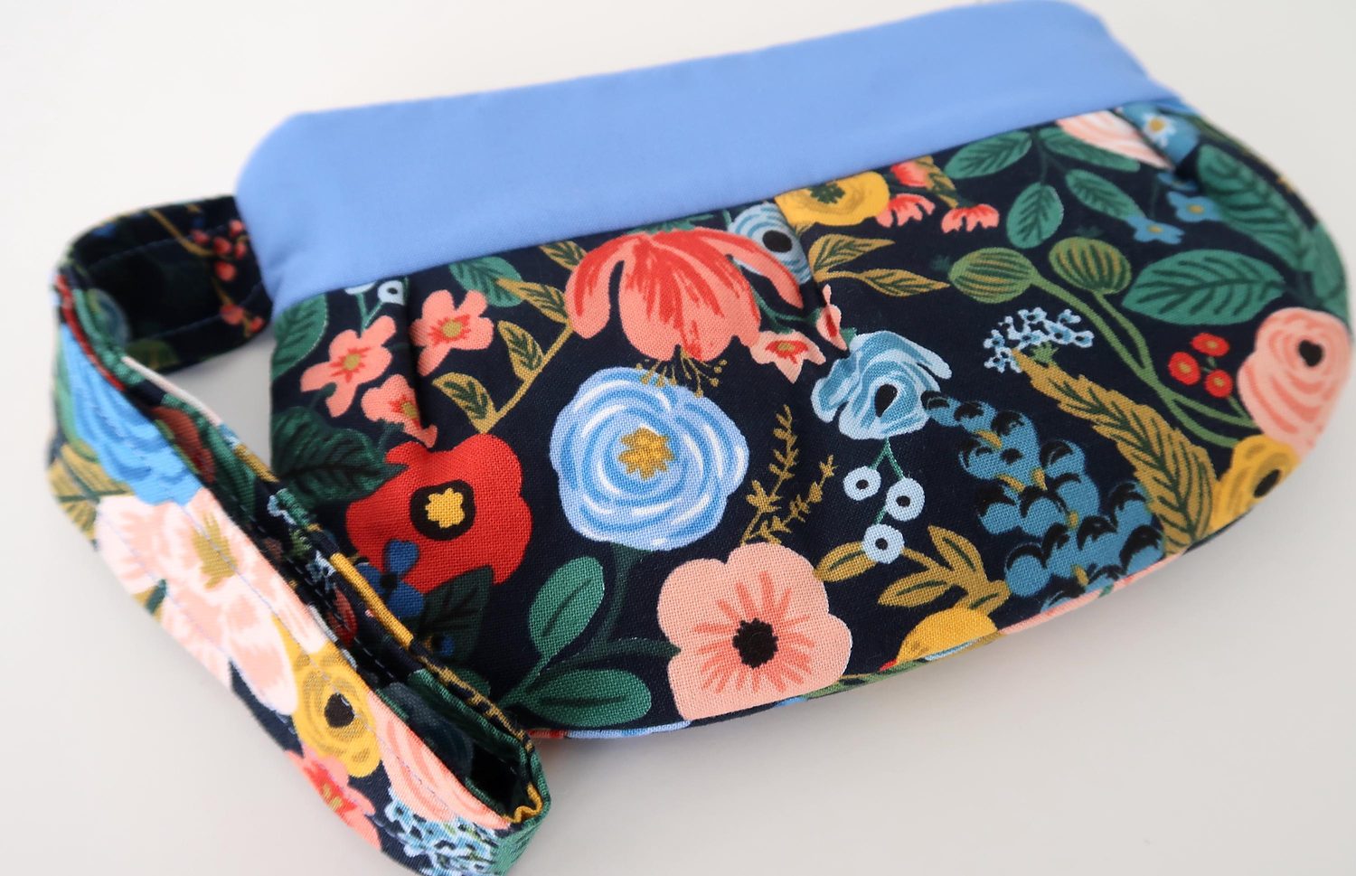 Pleated Wristlet – Garden Party Navy, photo 6 of 6