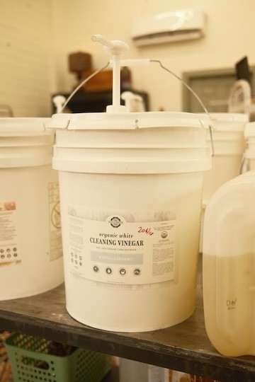 Cleaning Vinegar