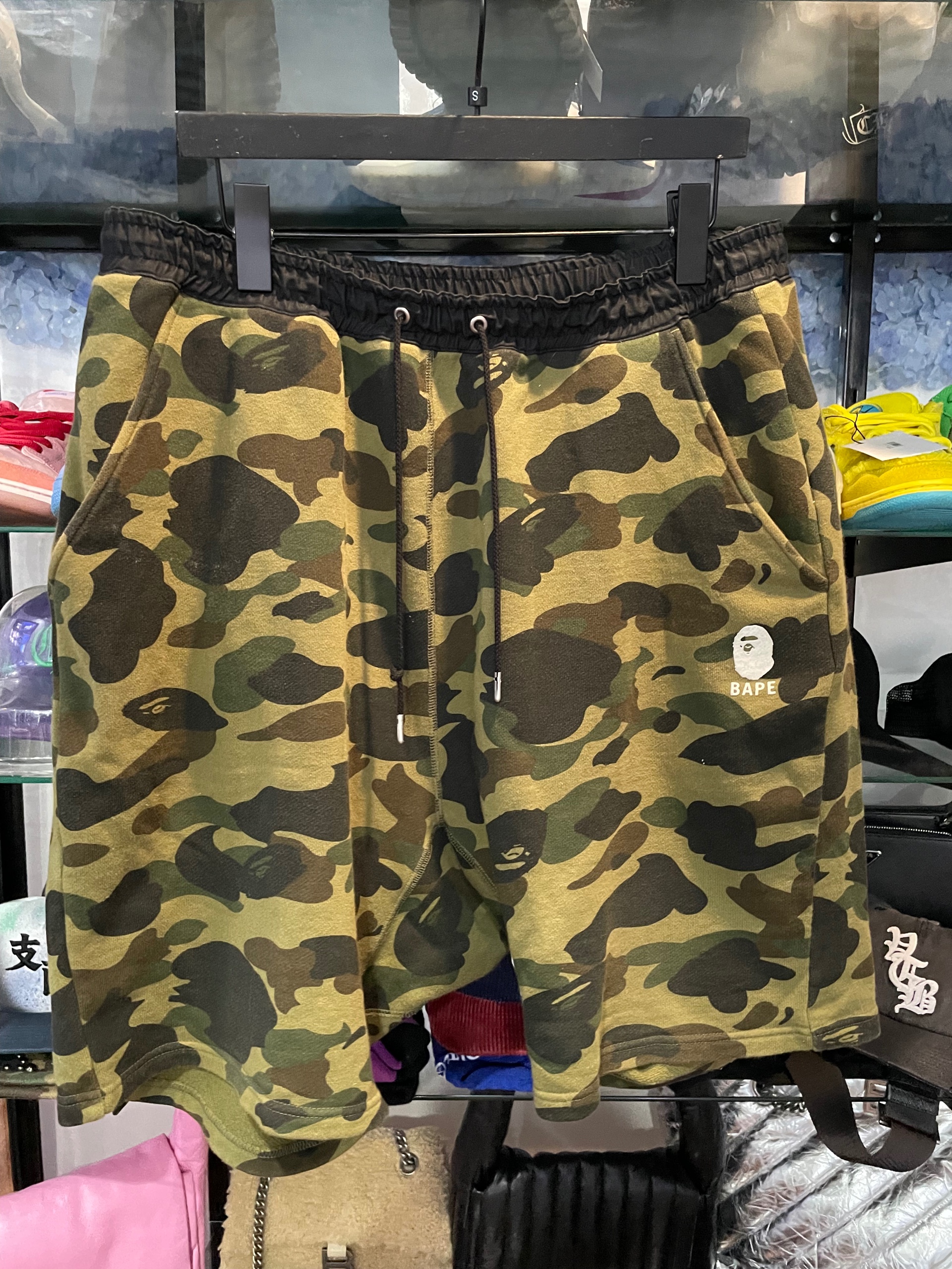 BAPE 1st camo shorts size 2XL (used)