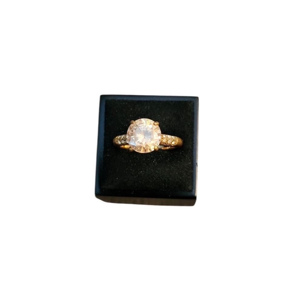 Size 8.5 Gold Toned Cubic Zirconia Round Center Ring