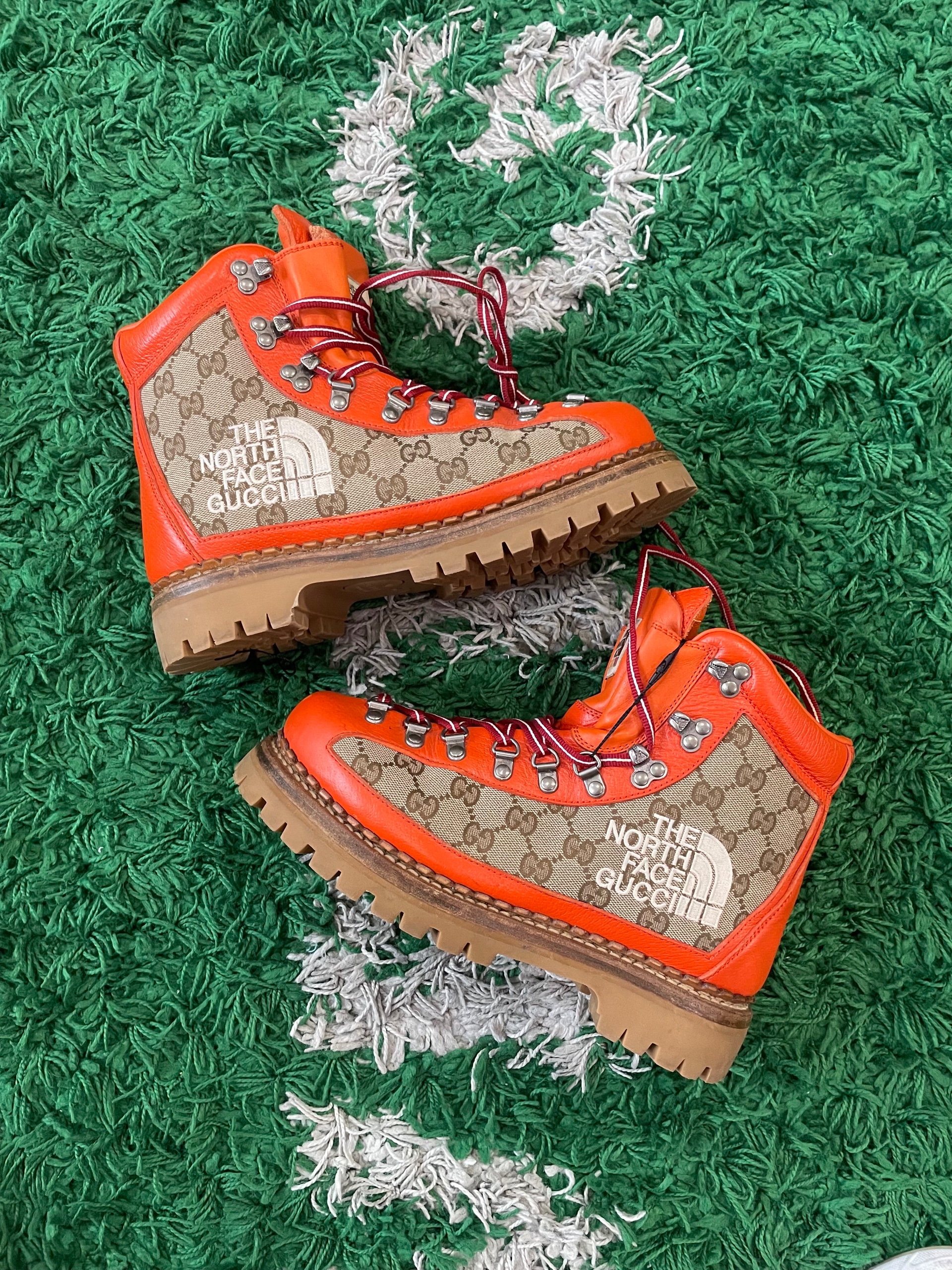 gucci x north face size 39.5 (new)