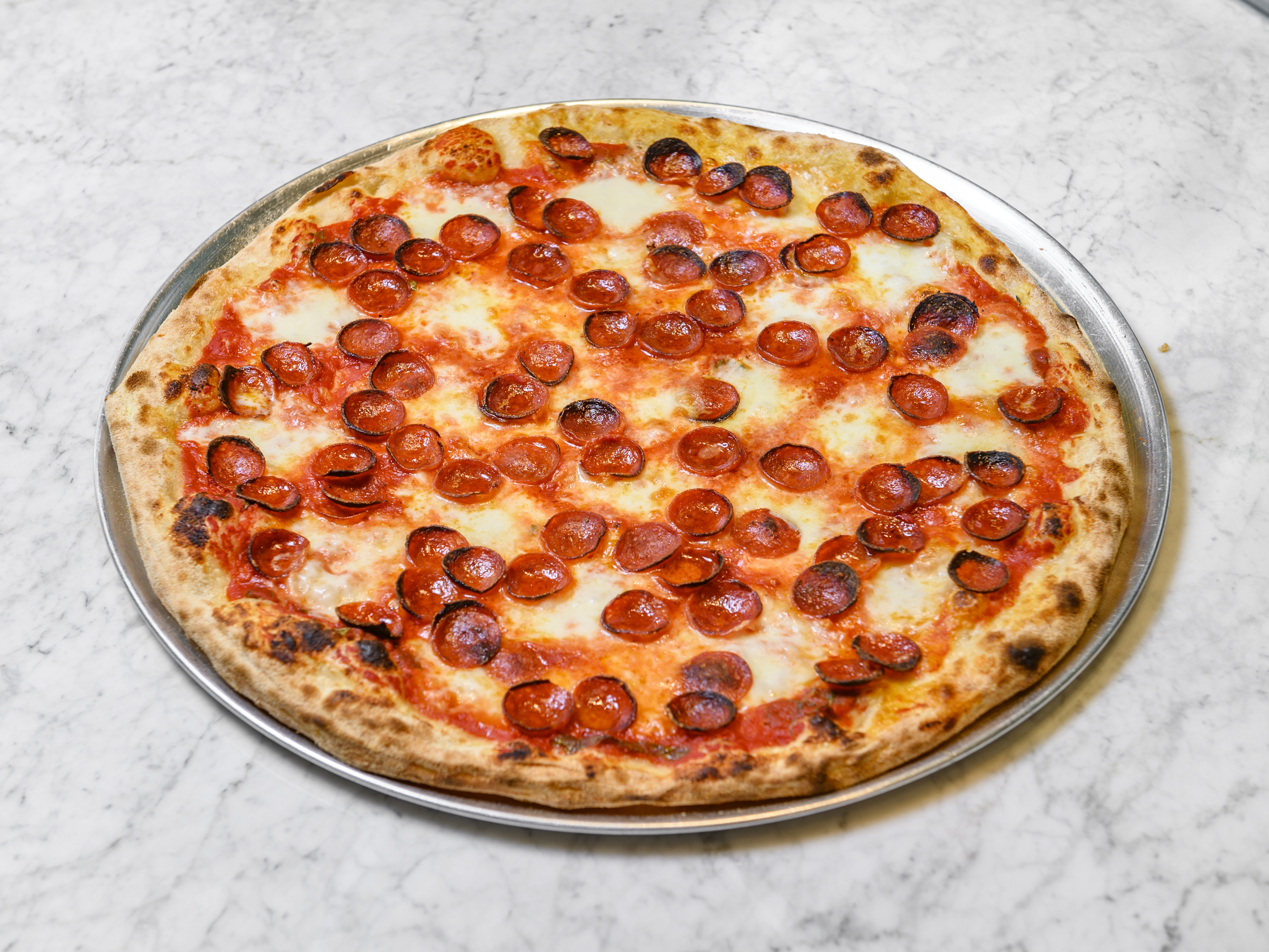Diavolona (Whole Round Pie, 8 slices)