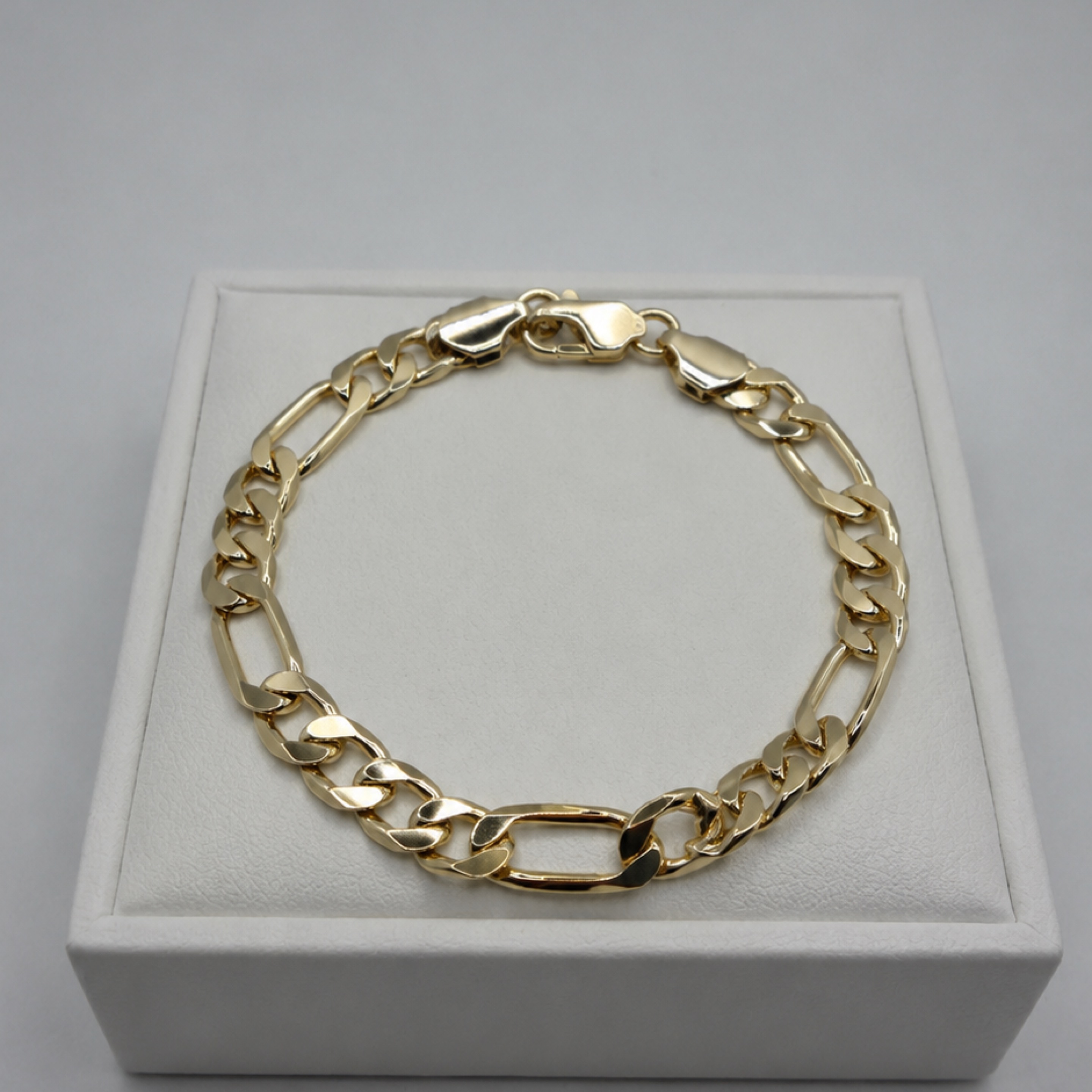 8” Gold Figaro Bracelet /7mm