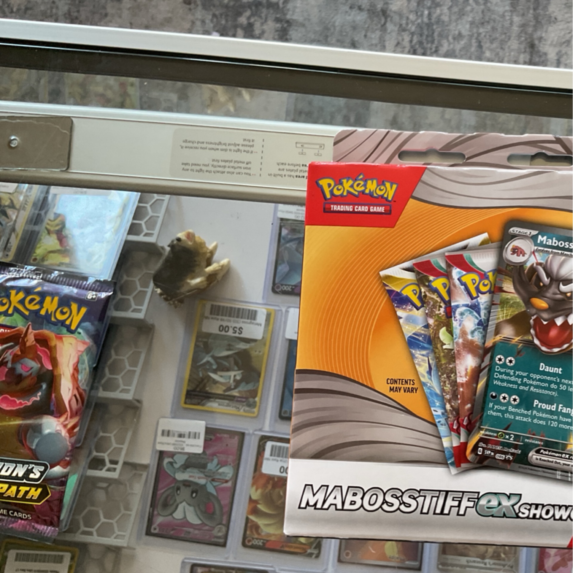 Pokemon TCG: Mabosstiff EX Showcase Box