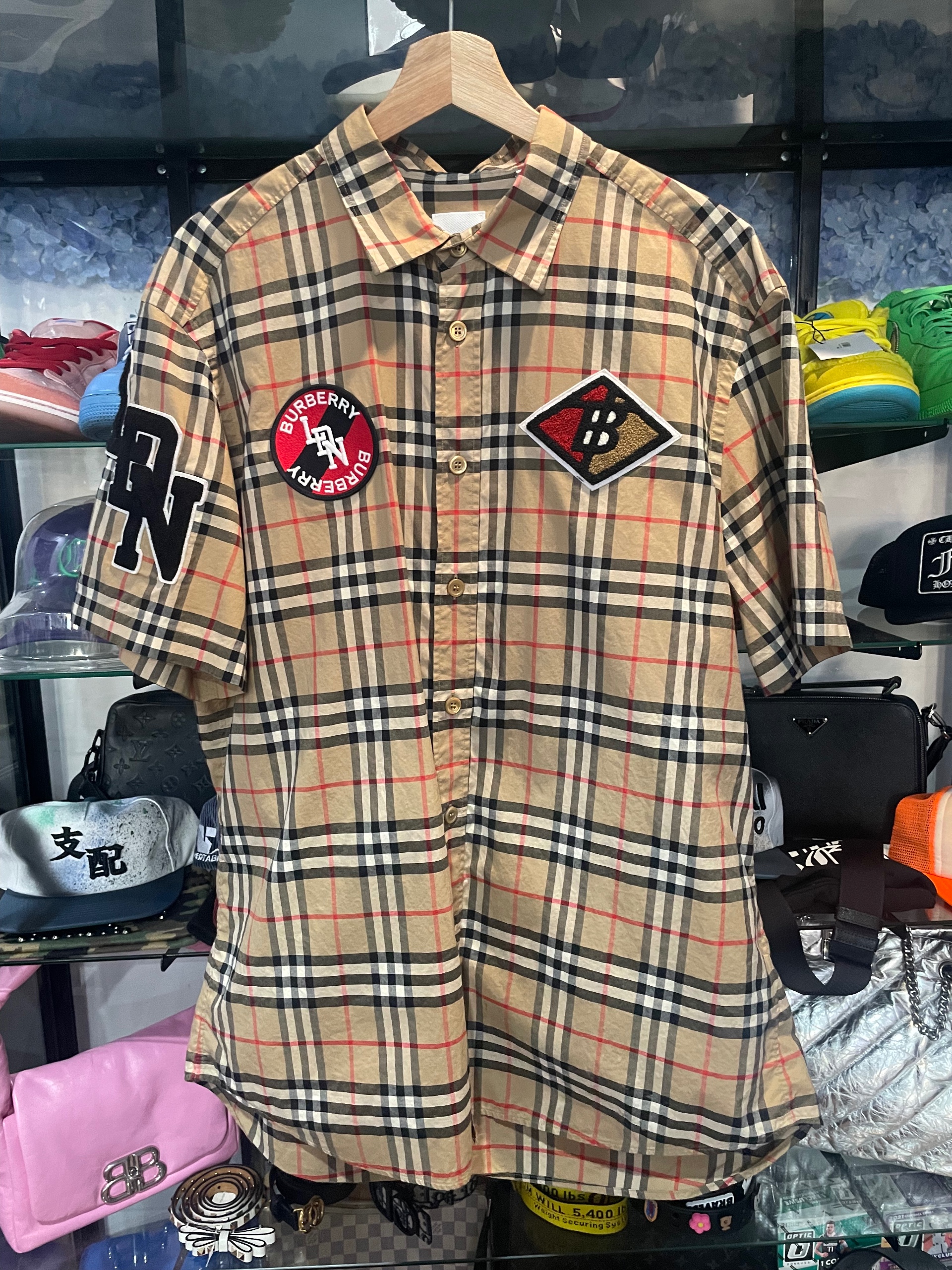 Burberry brown Botton up patches size XXL (used)