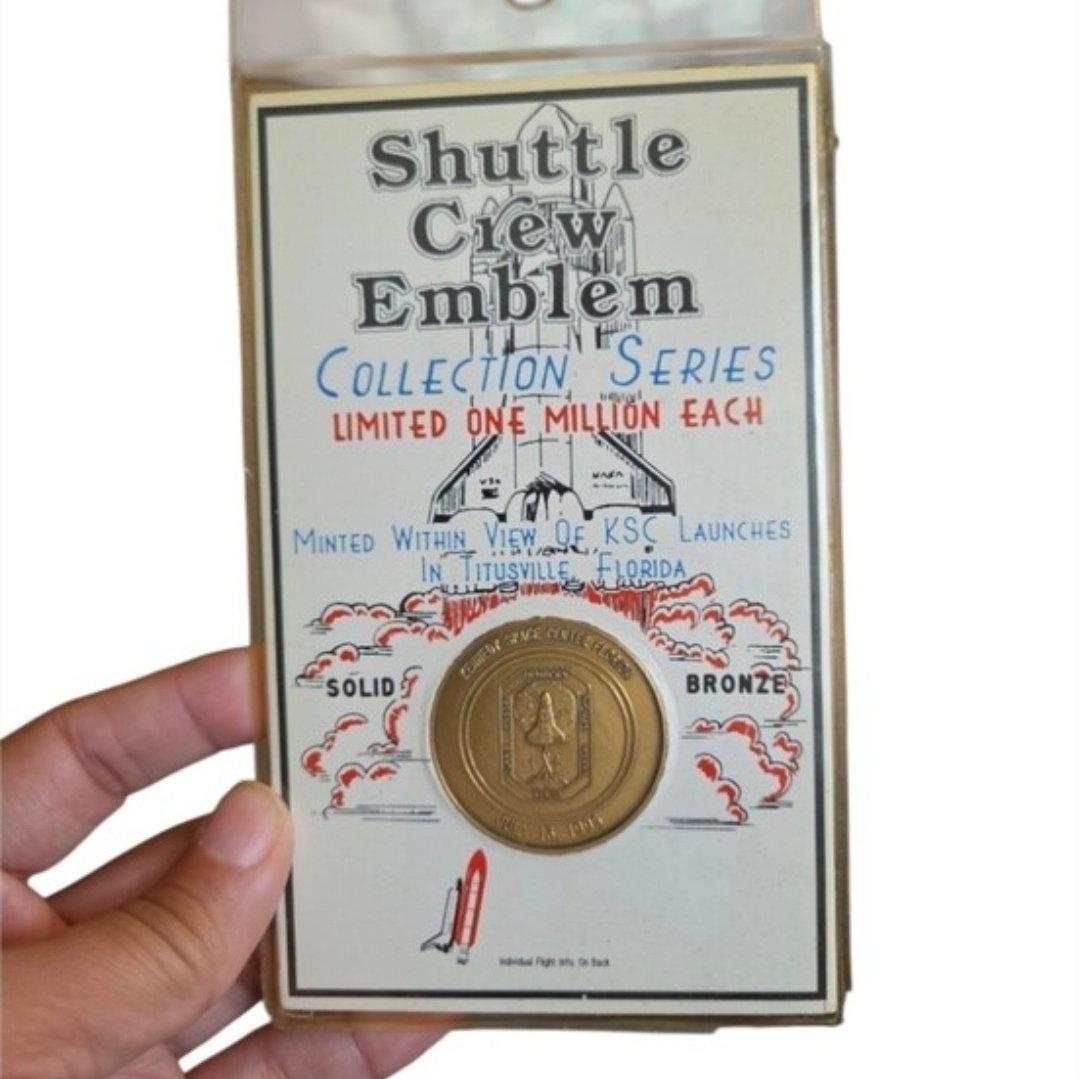 Vintage July 13 1995 Shuttle Crew Emblem Collectible Medal - Bronze