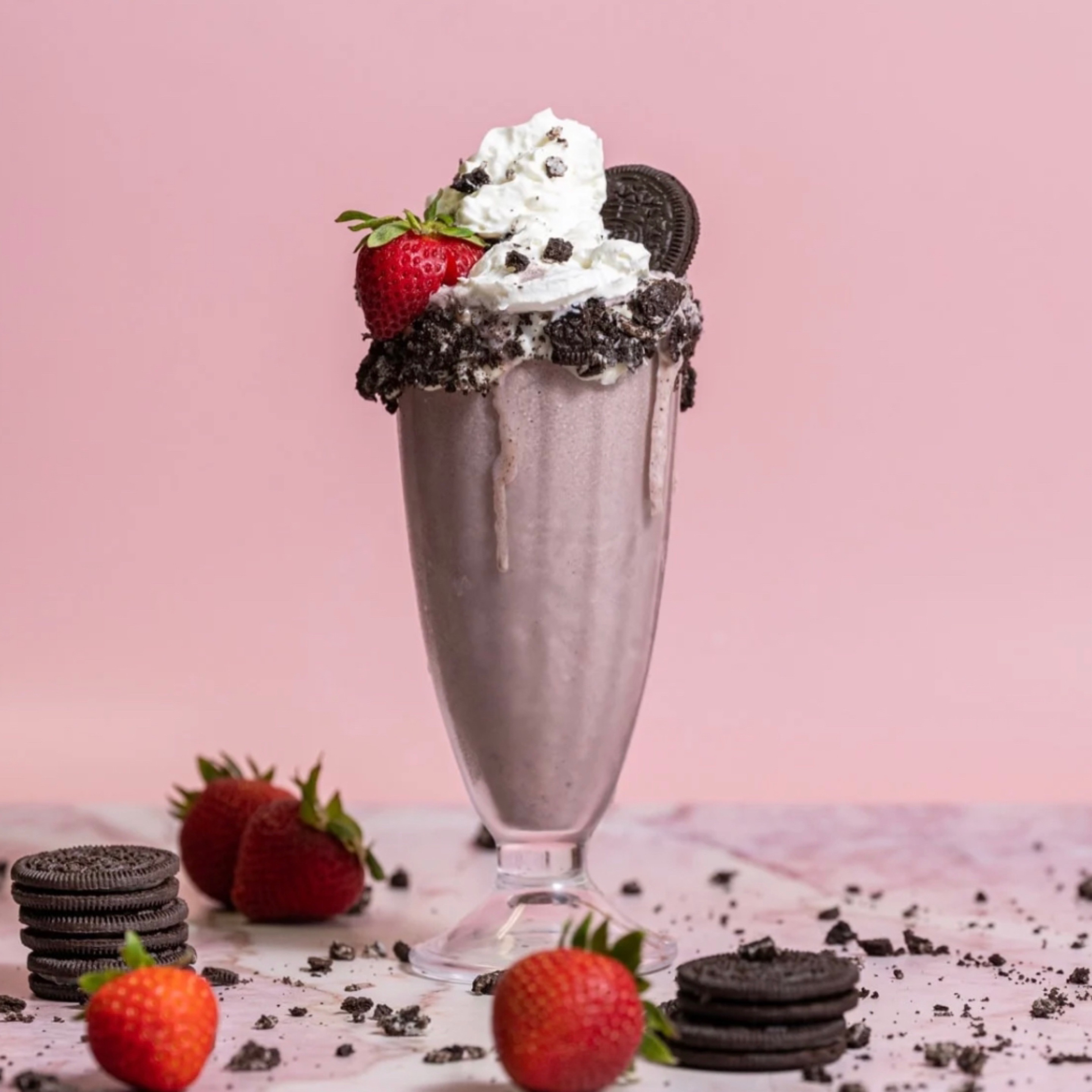 Strawberry Oreo Shake