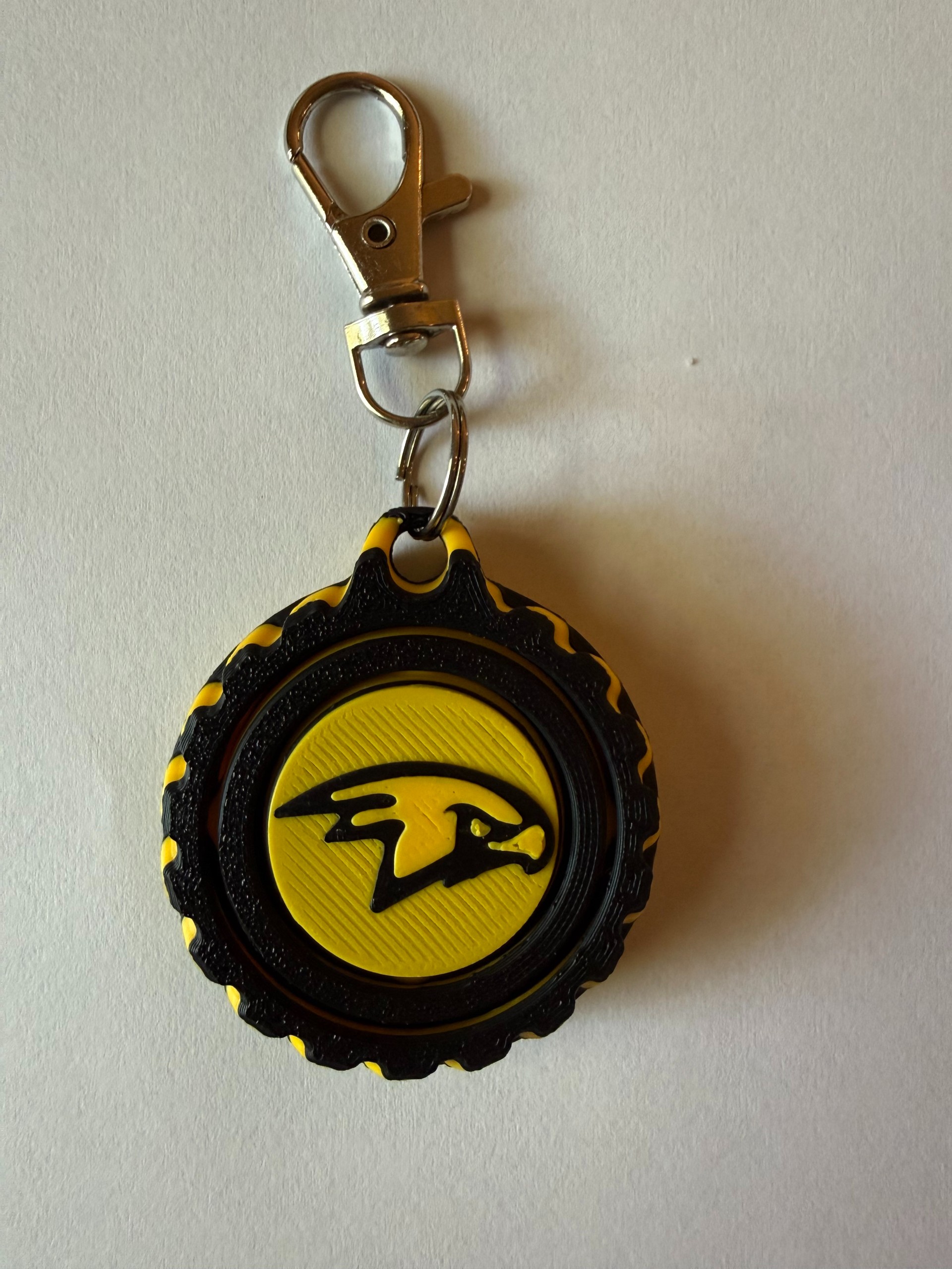 Merch - Hawk fidget keychain