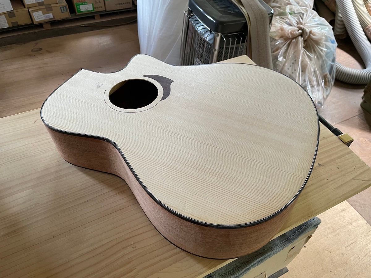 Yokoyama Guitars AR-WM / Anniv. LTD Model / White Spruce & Mahogany
