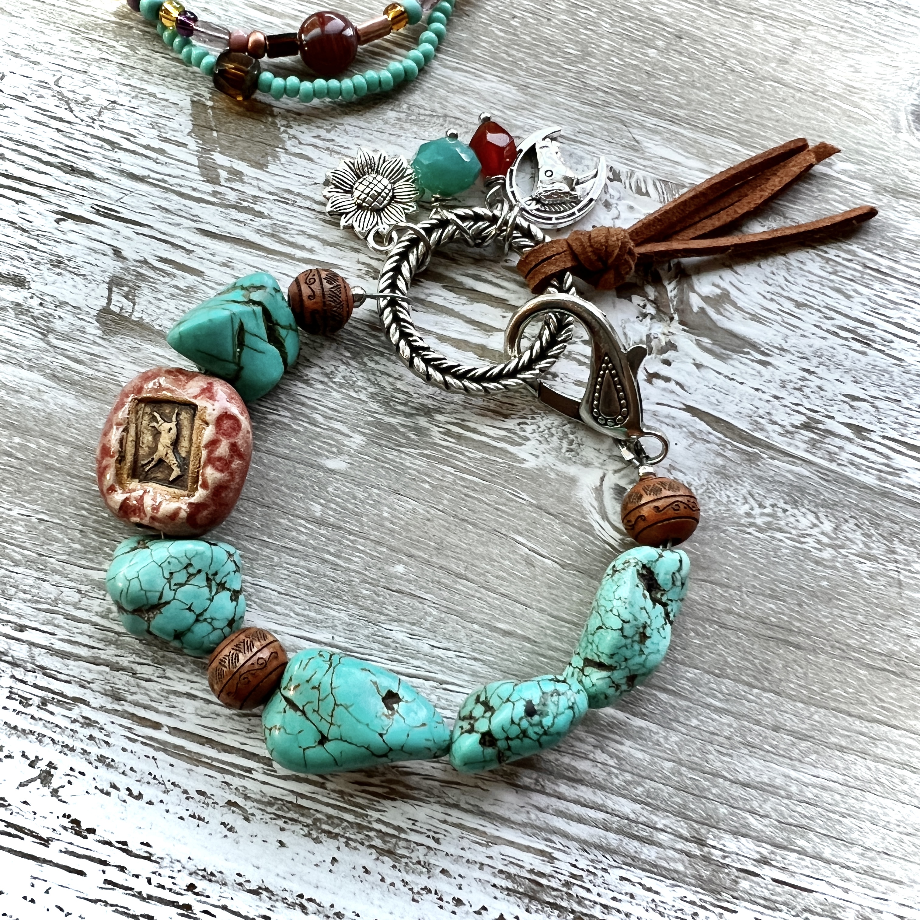 Turquoise Magnesite Nugget Bracelet with Stoneware Horse Focal