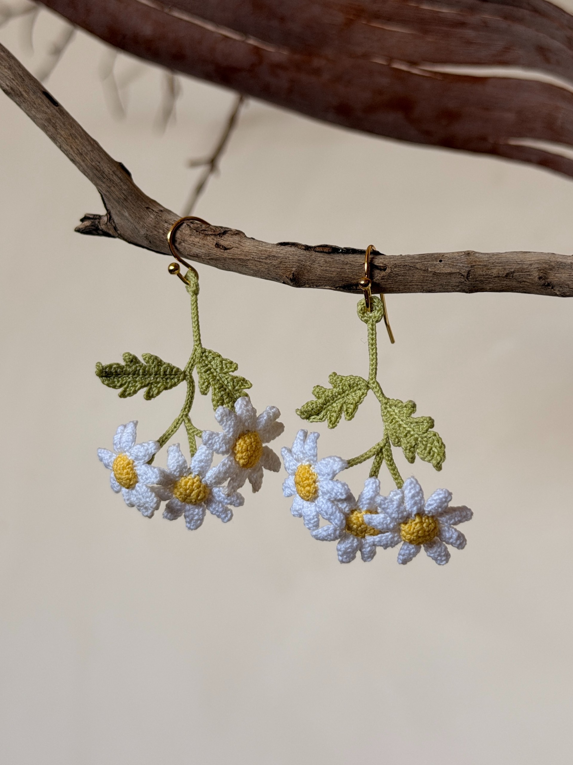 Dasiy Earrings