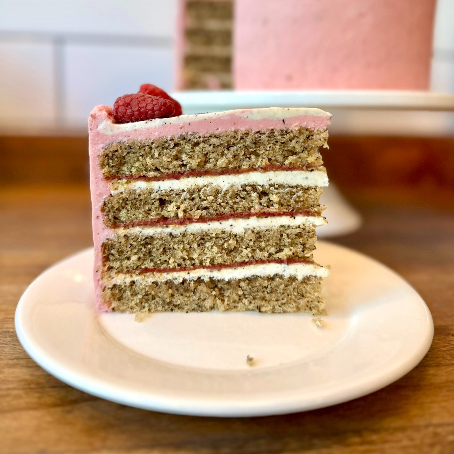 Earl Grey Raspberry Cake (V)