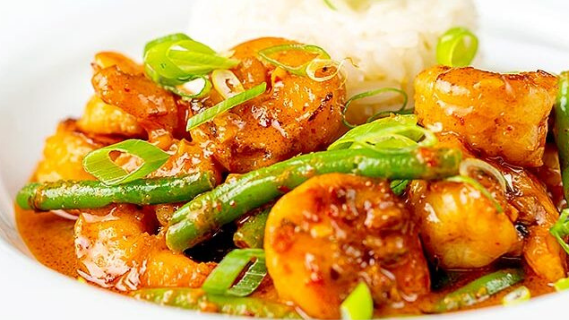 Prawns with Curry Paste Stir-Fry (Phat Ga Ree Goong)