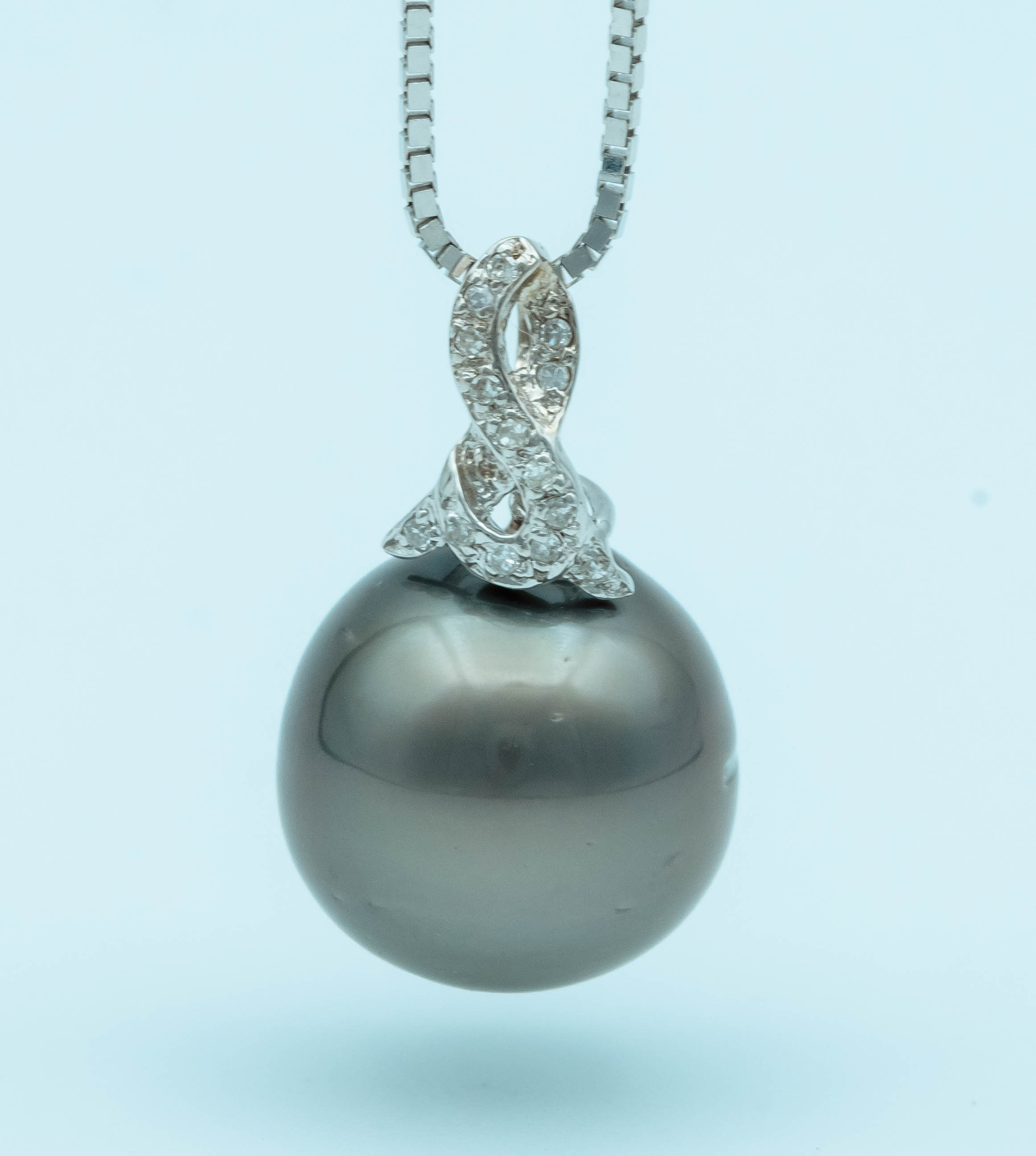 Eternal Love 14k White Gold Tahitian Black Pearl Pendant