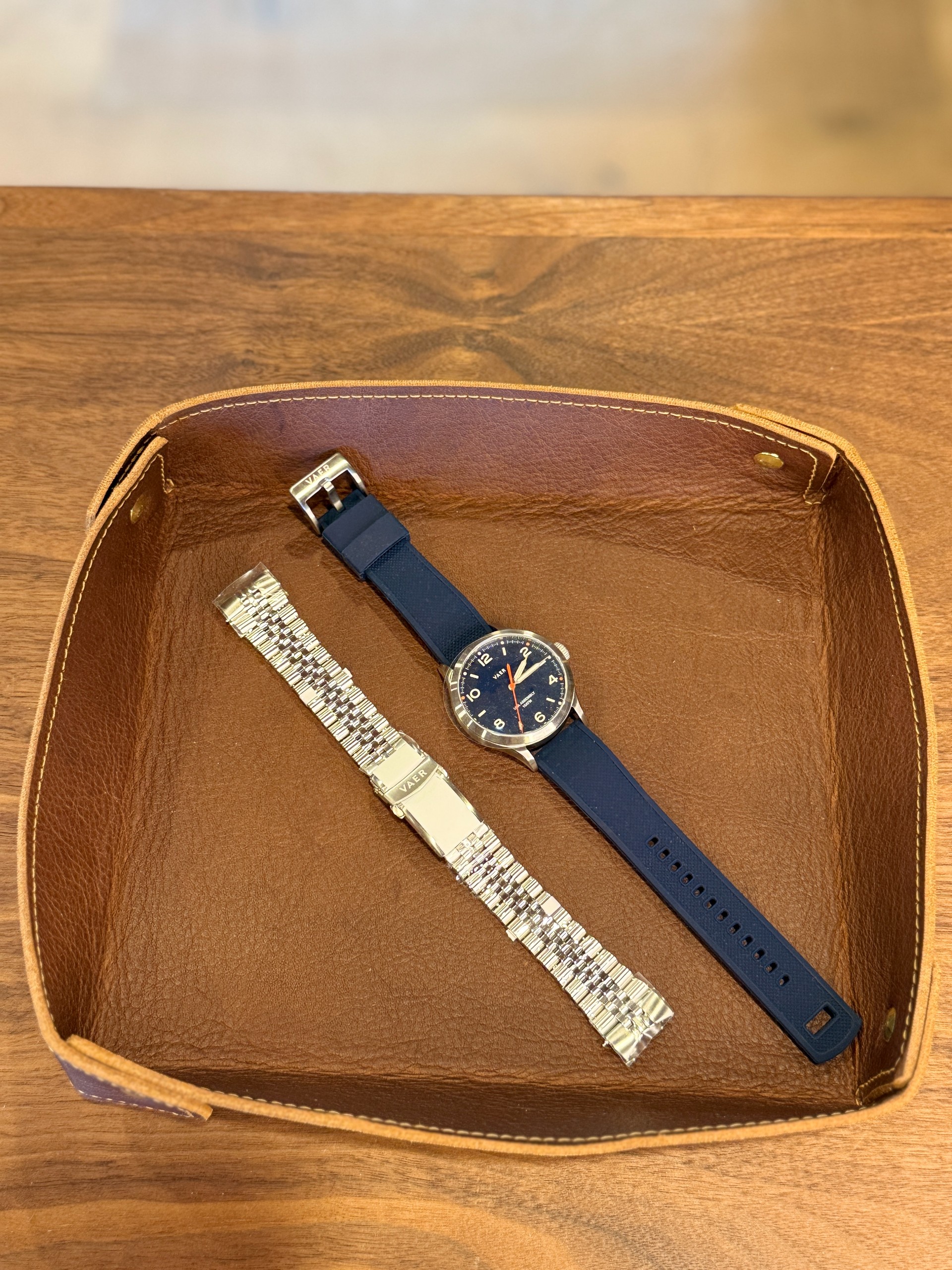 Vaer C5 Navy Solar