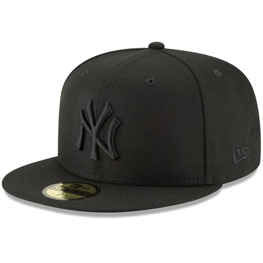 New York Yankees Blackout New Era 59FIFTY Hat