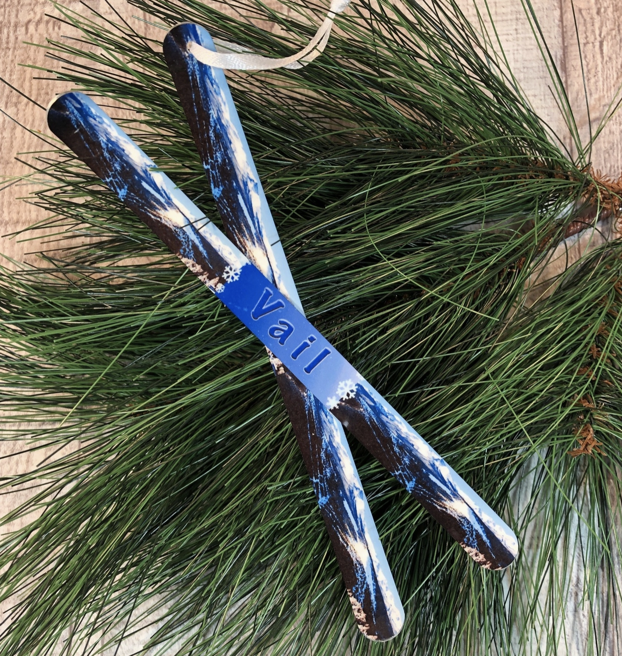 Vail Mountain View Ski Ornament