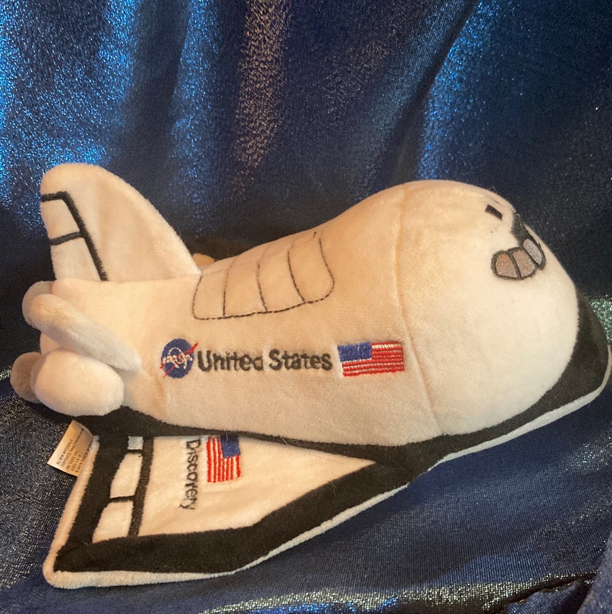 Smithsonian Institution 11β NASA Discovery Shuttle Space Ship Plush Stuffed