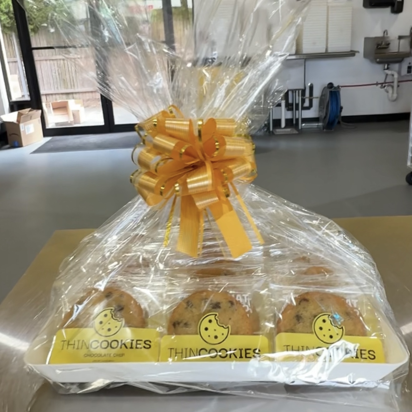 Platter (fits 60 cookies)