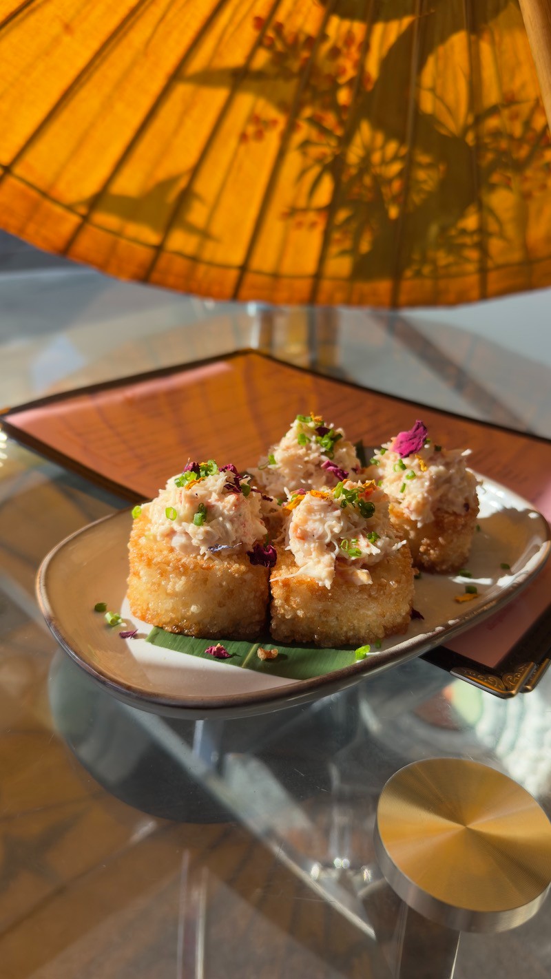 Click to view Crispy rice with snow crab Crispy rice with snow crab -
