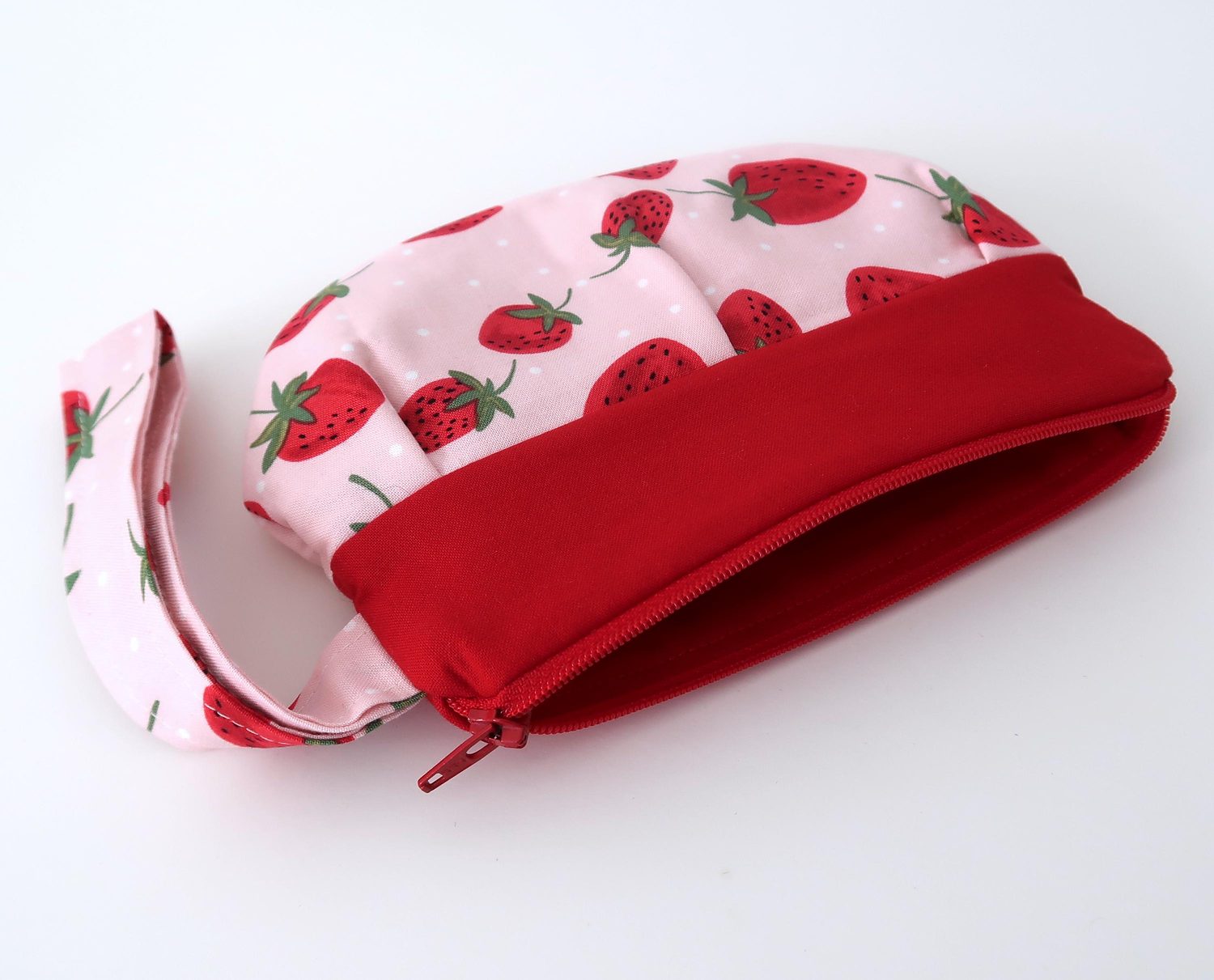 Pleated Wristlet – Strawberries & Dots, photo 4 of 7