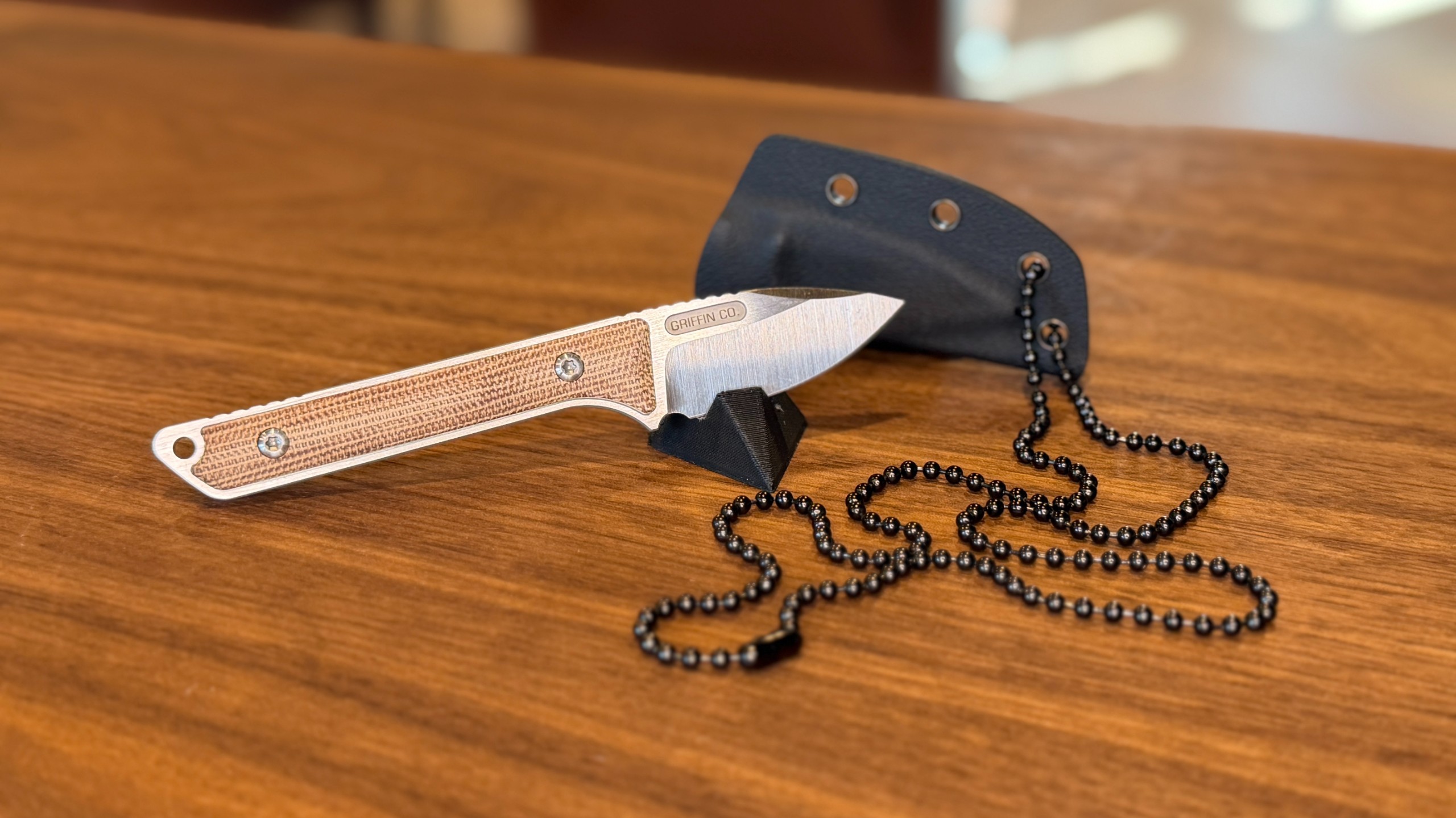 Griffin Scout Satin/Micarta