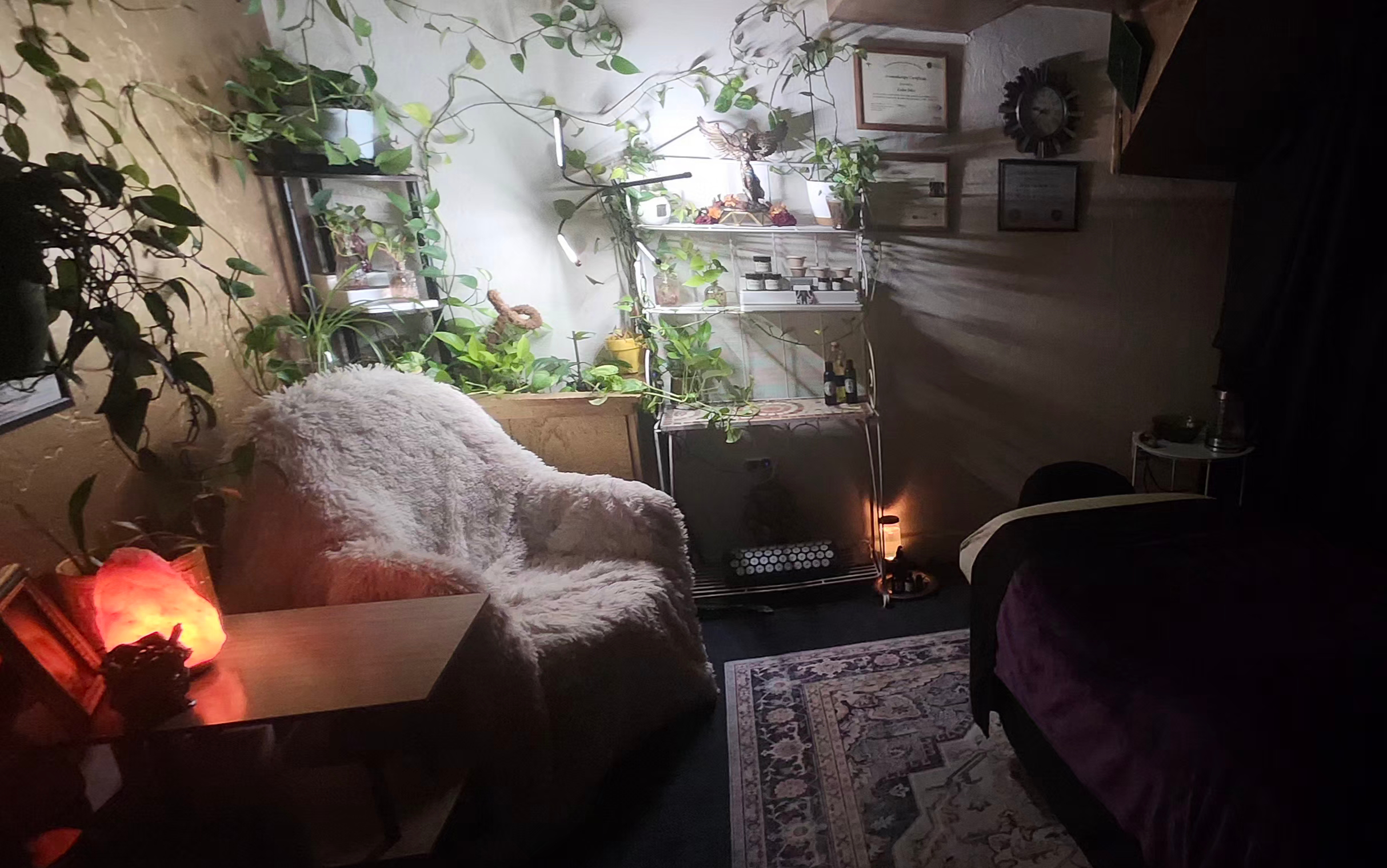 Soluna Touch Therapy studio