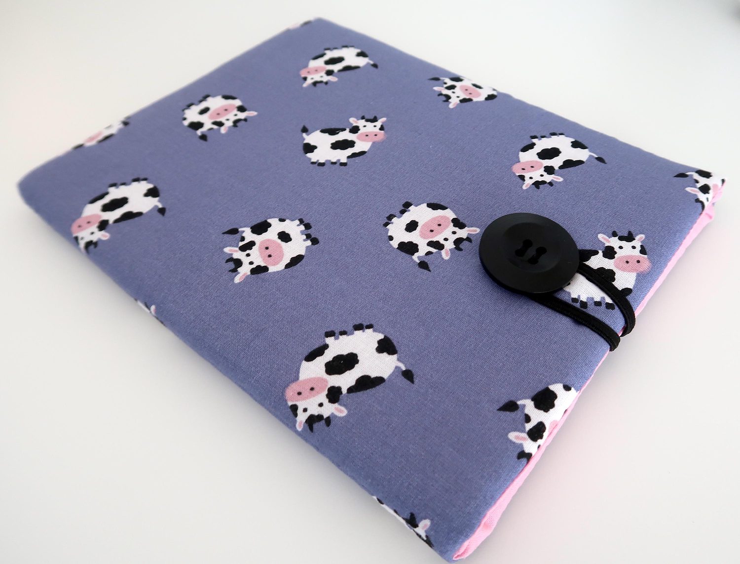 Kindle Paperwhite Cover – Cows on Purple, photo 6 of 6