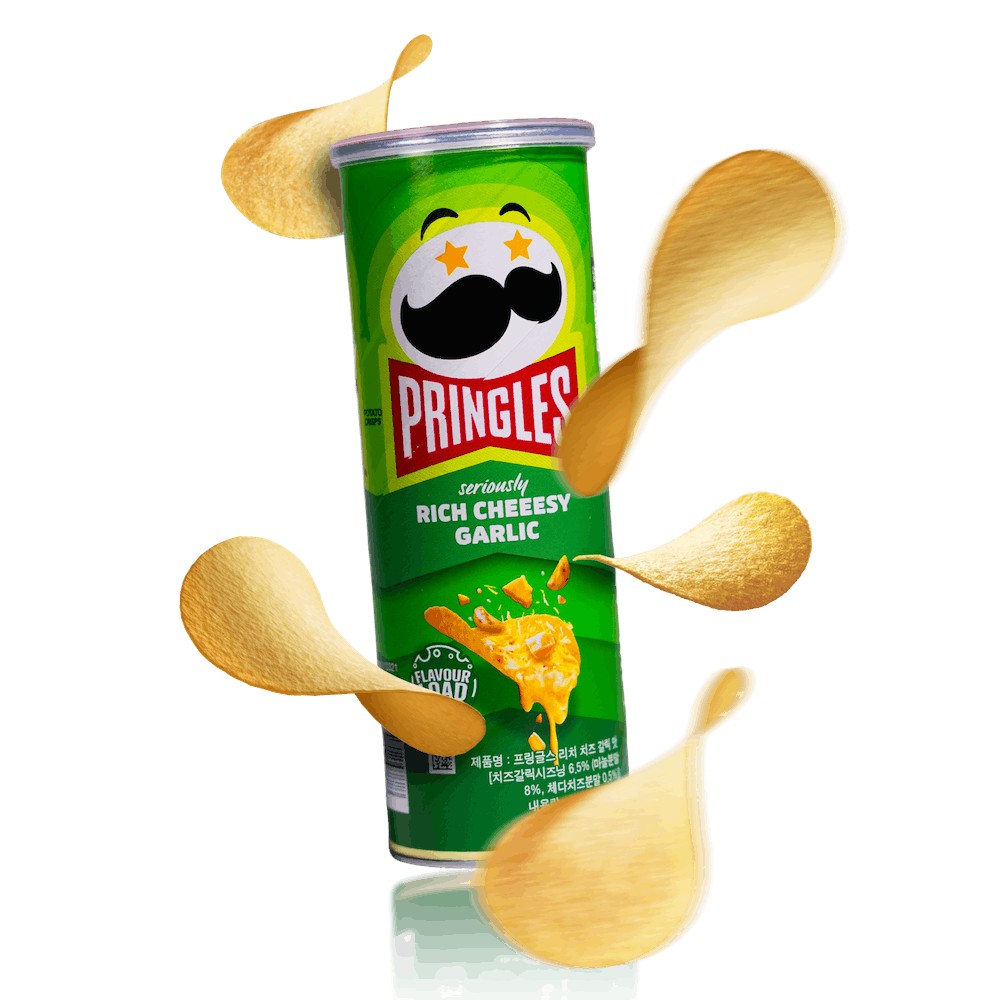 Pringles Korea Chips Rich Cheesy  Garlic 3.53 oz 12 Pack