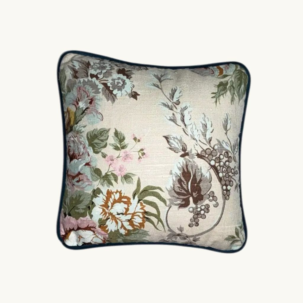 Vintage Boronia Floral Small