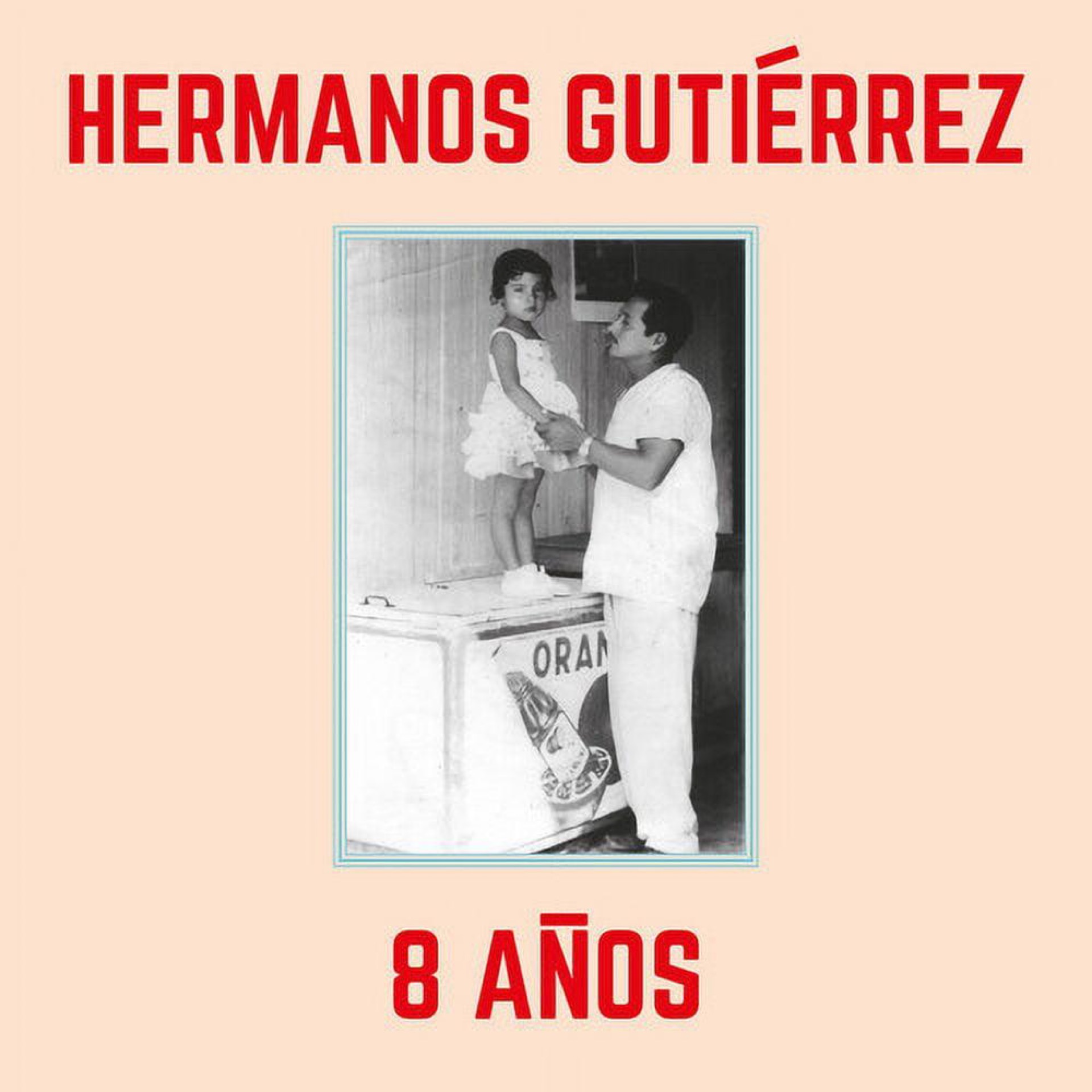 Hermanos Gutiérrez - 8 Años by Unknown Artist - View 1