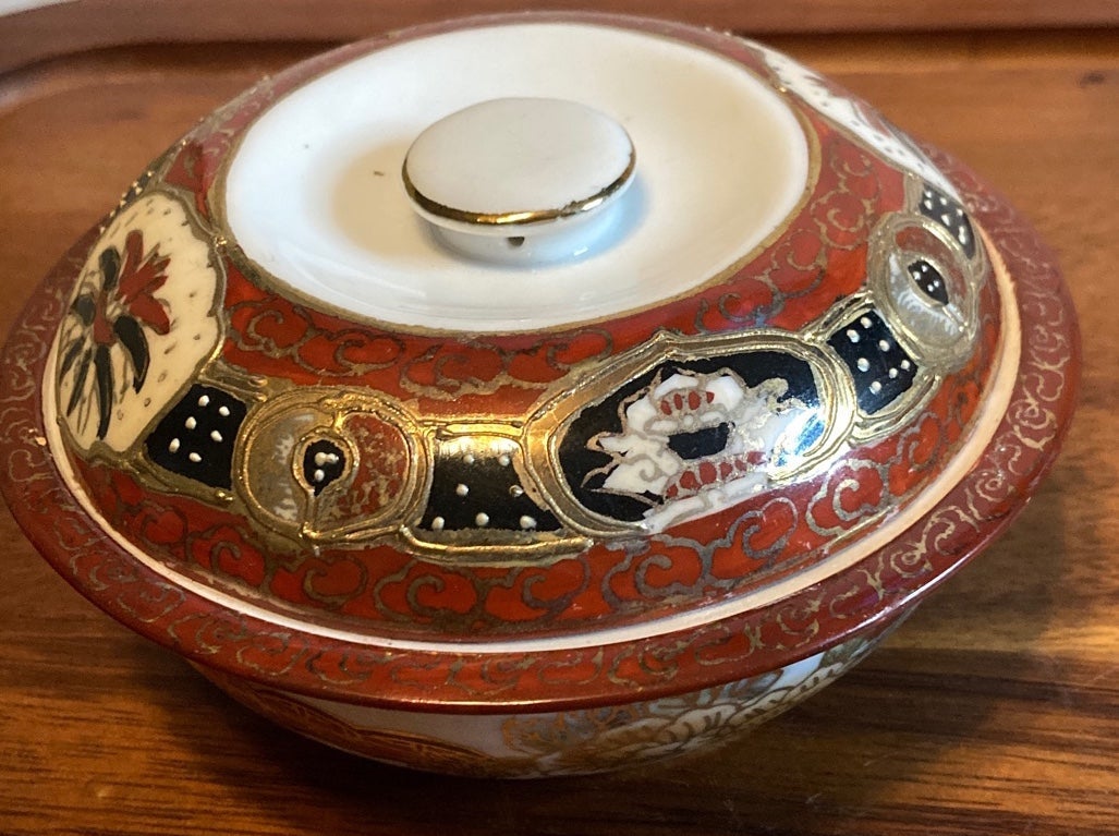 Vintage Chinese Box Porcelain Floral Jewelry Holder