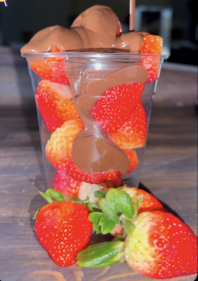 CHOCOLATE COVERED STRAWBERRIES