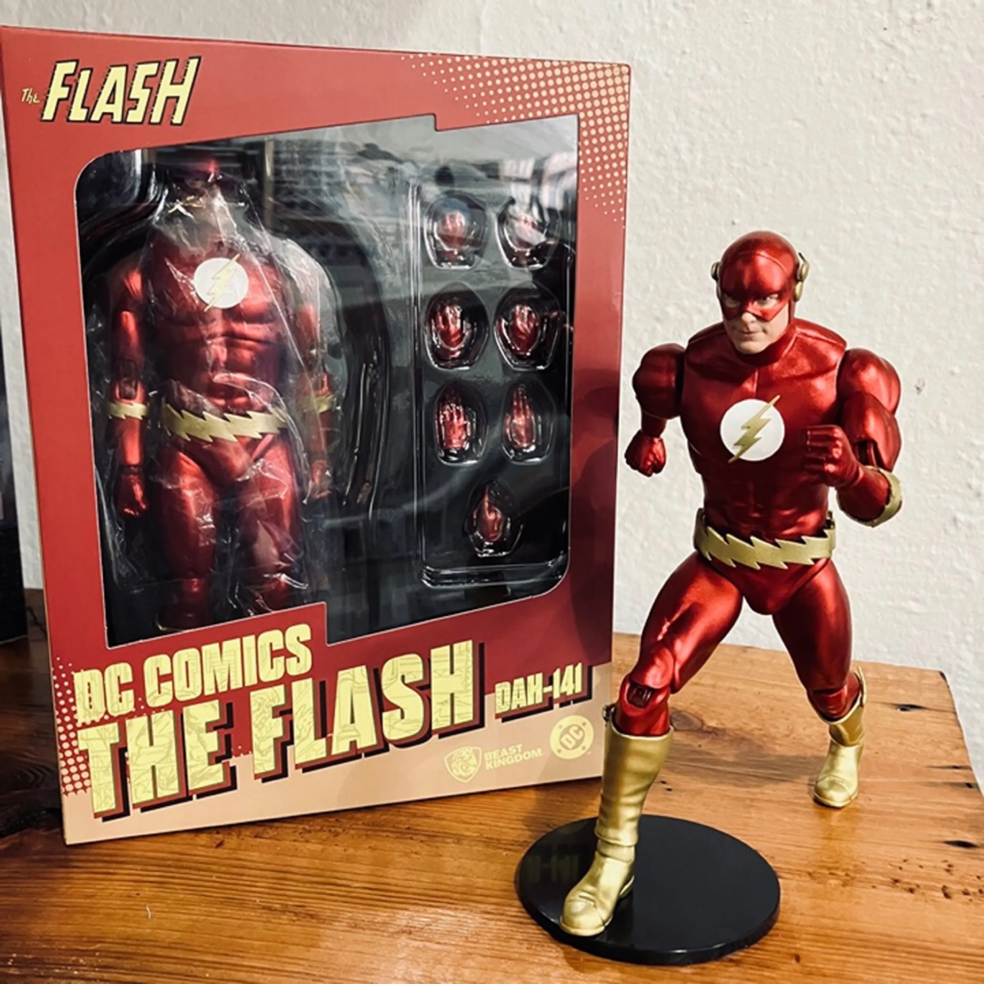 Beast Kingdom DC Comics - The Flash