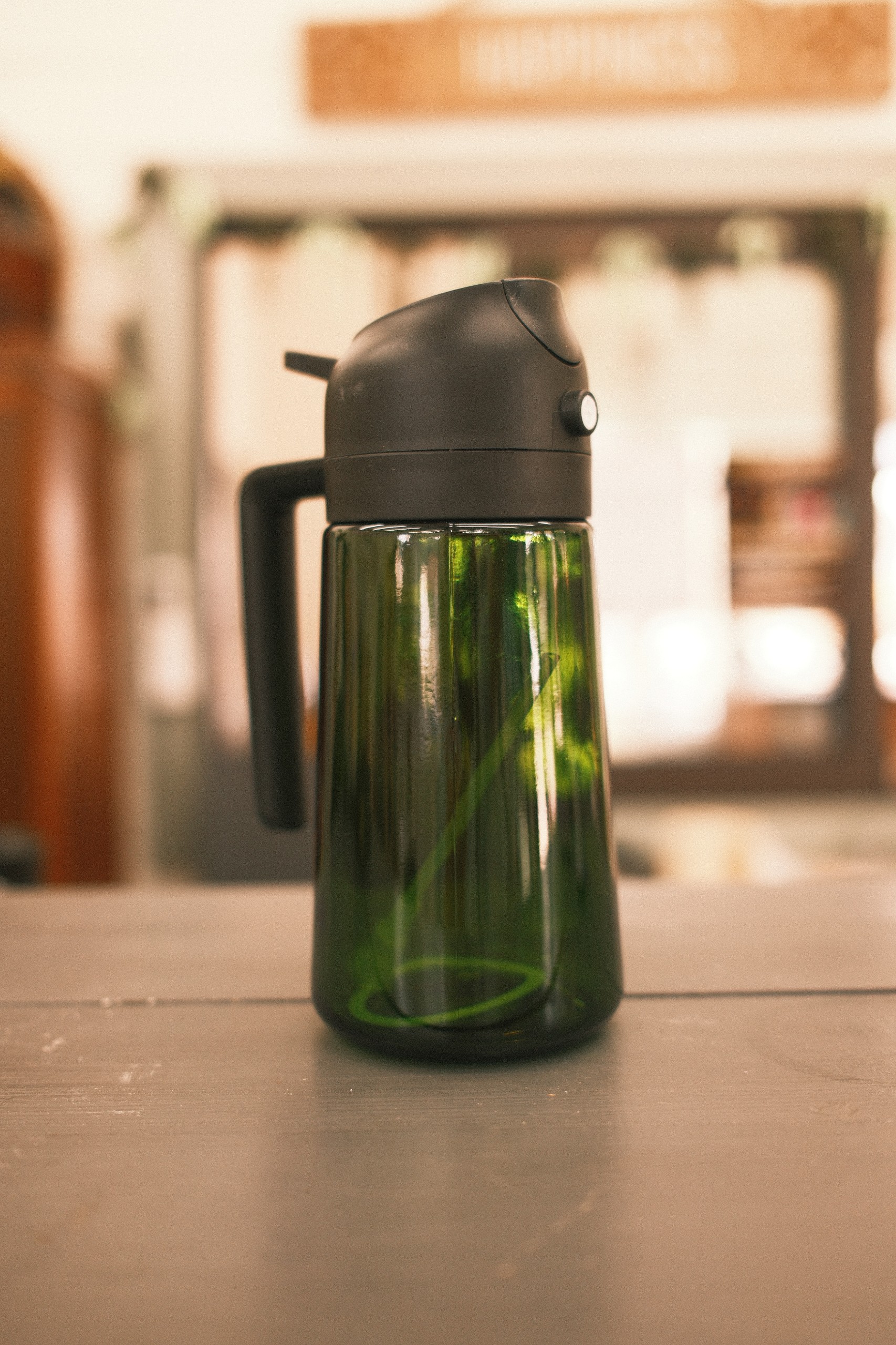 Green Oil Sprayer