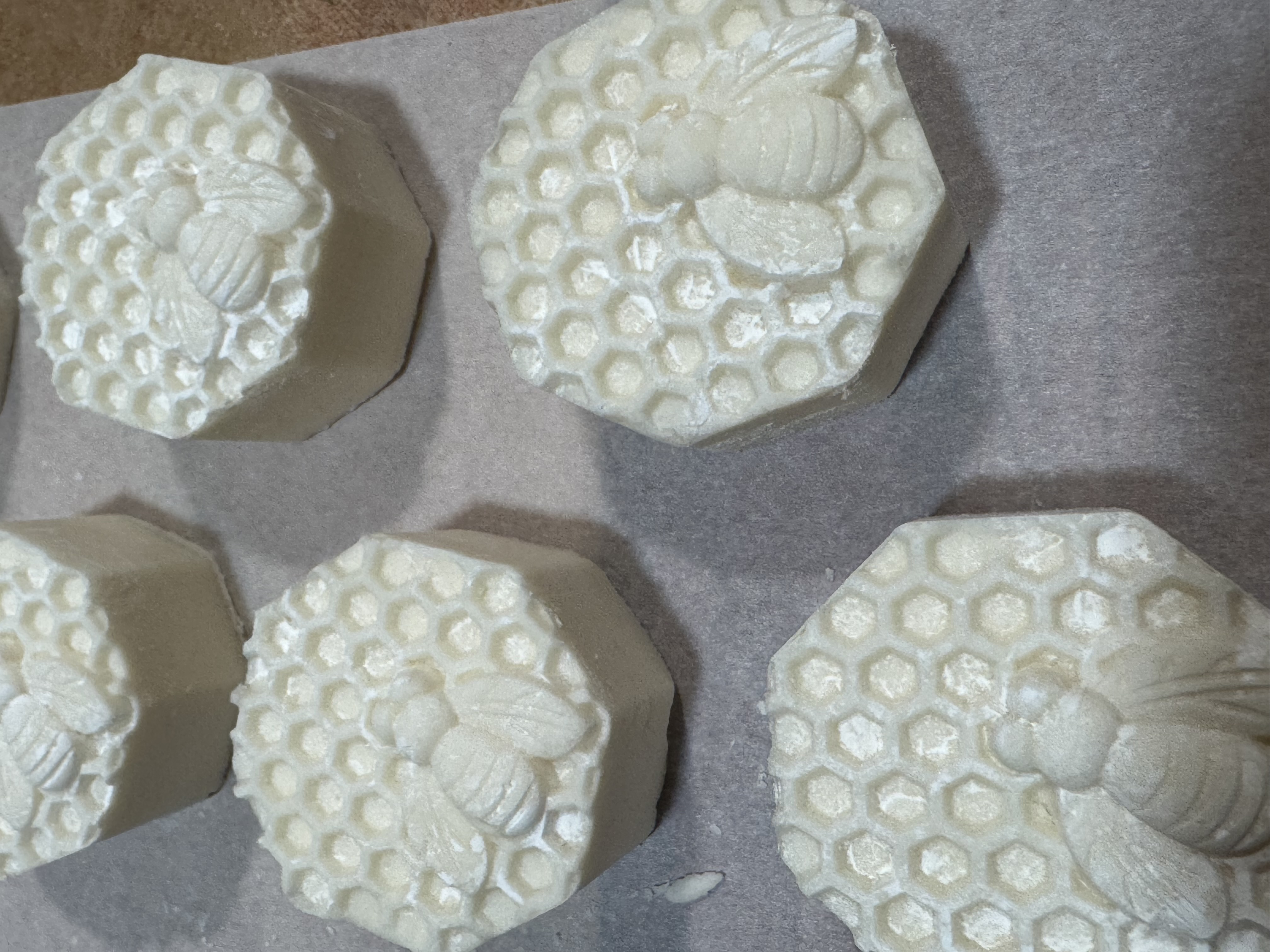 BeeBar: Revive Shampoo Bar