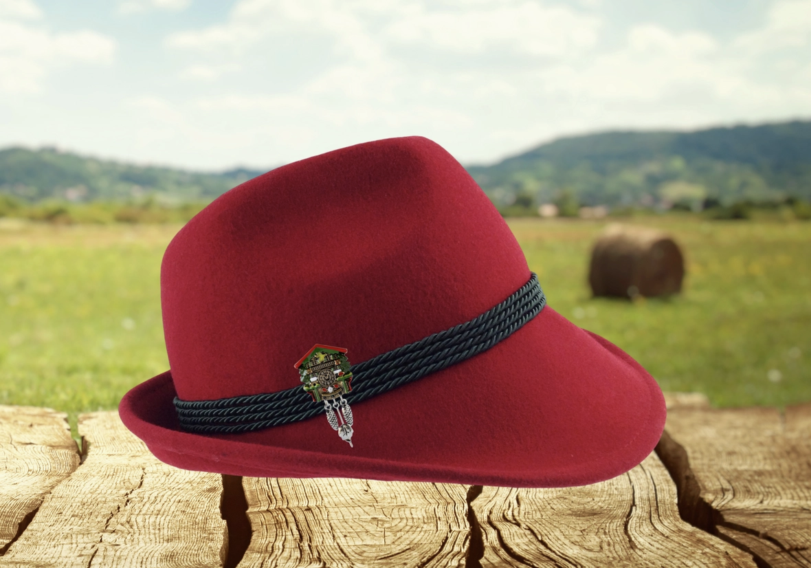 Bavarian German Cuckoo Clock Metal Hat Pin