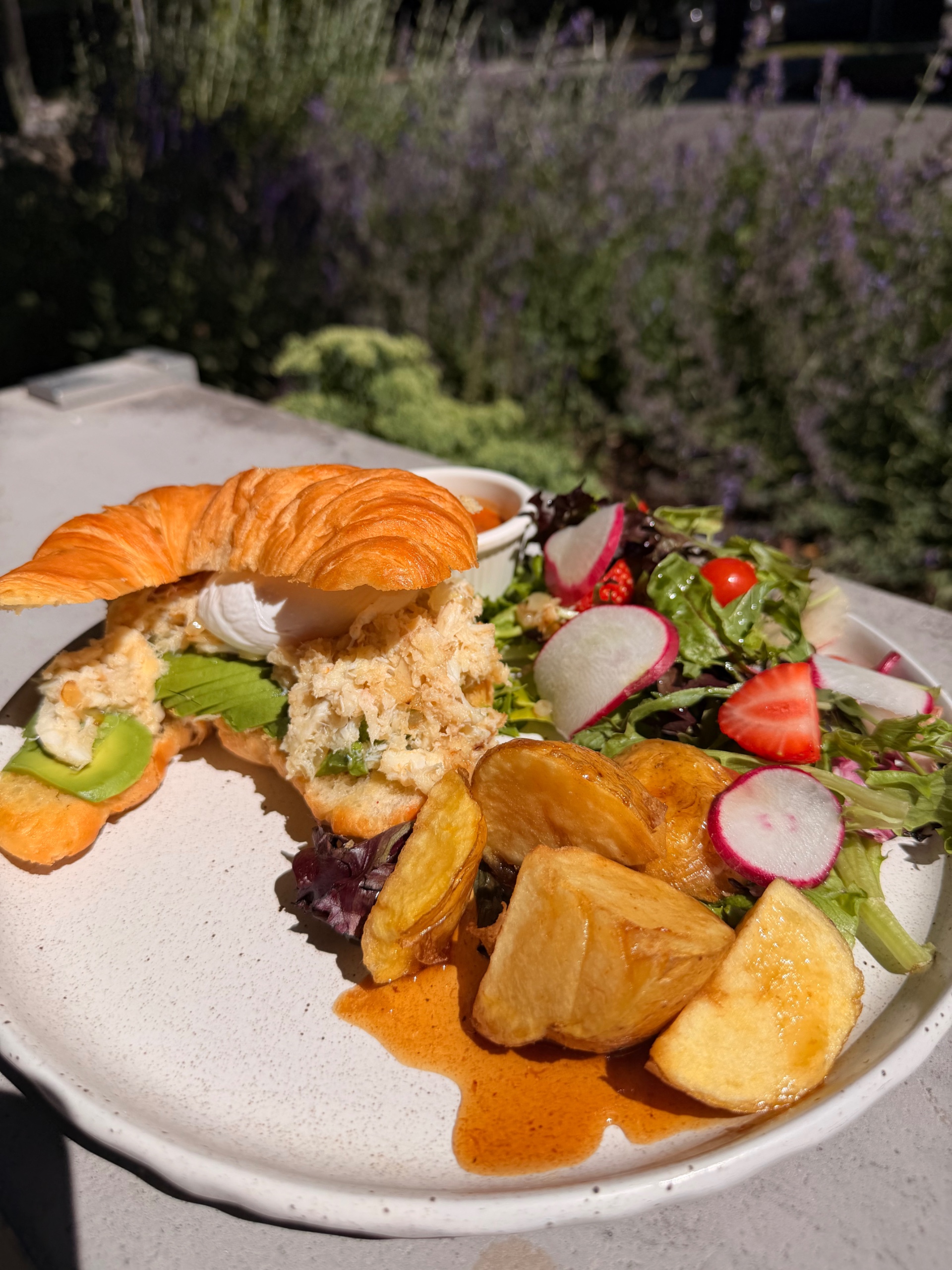 ★ Crab & Avocado Croissant