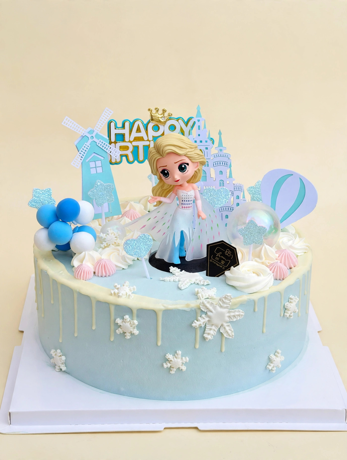Elsa Snowflake Castle Cake — HoneyMe Bakery, Bellevue