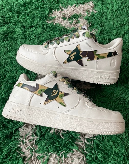 bape sta low size 8 (used)