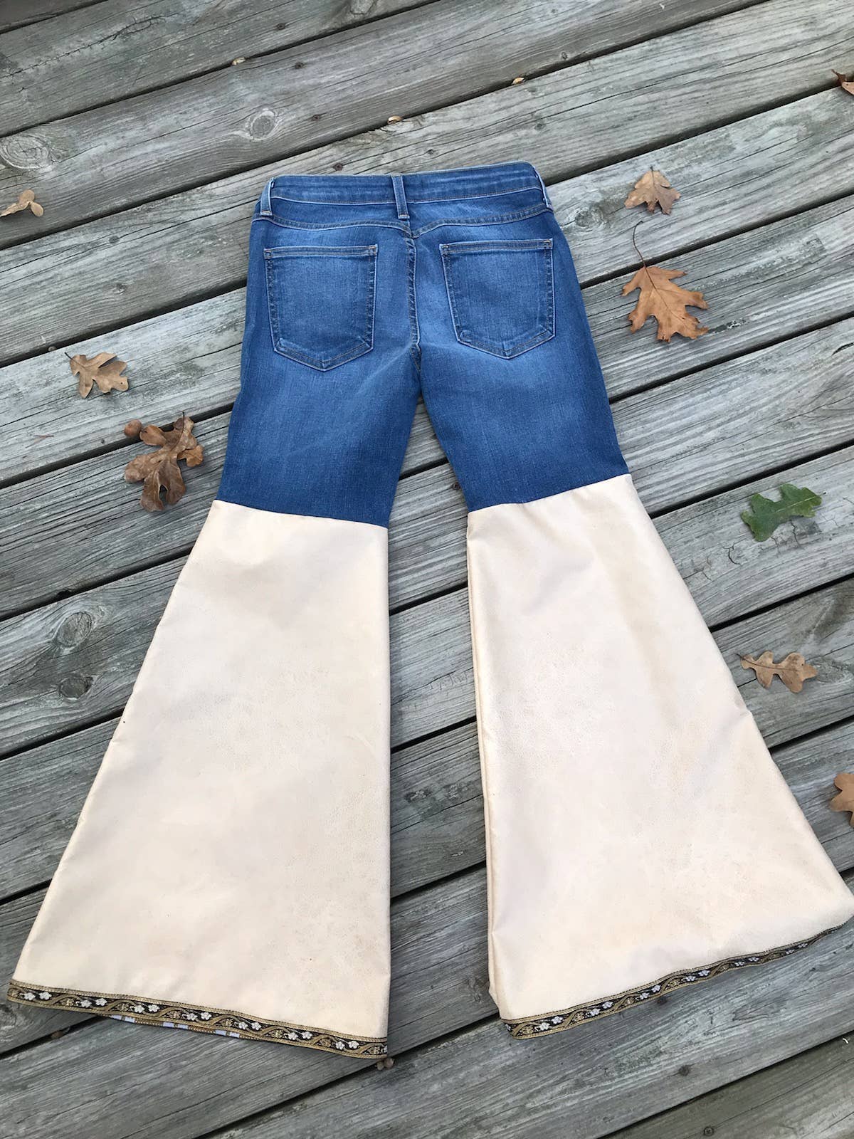 Luxury Women's Jeans -Champagne Beige Leather Look: Size 27