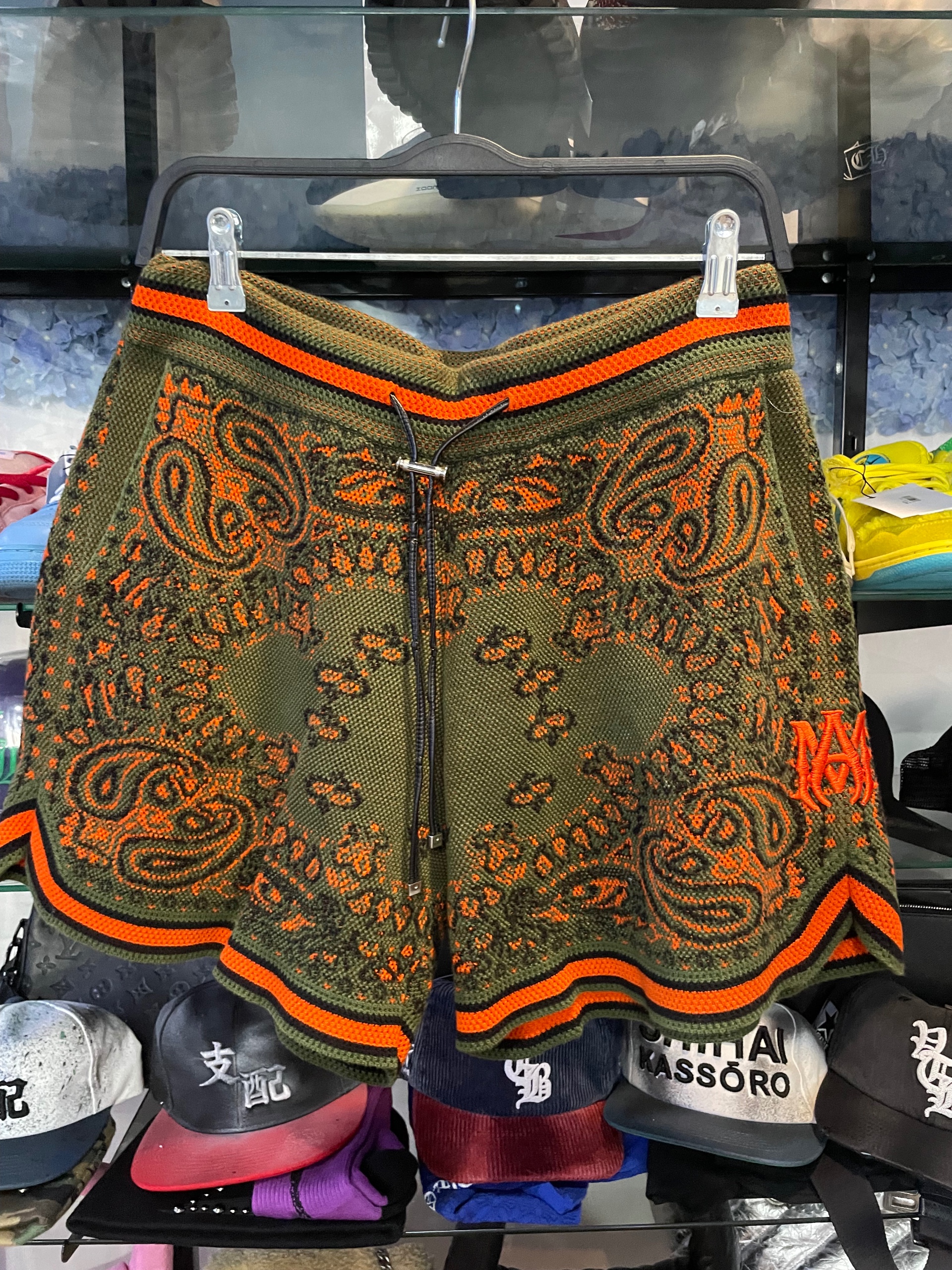 Amiri bandana B-Ball shorts green\orange size M (used)