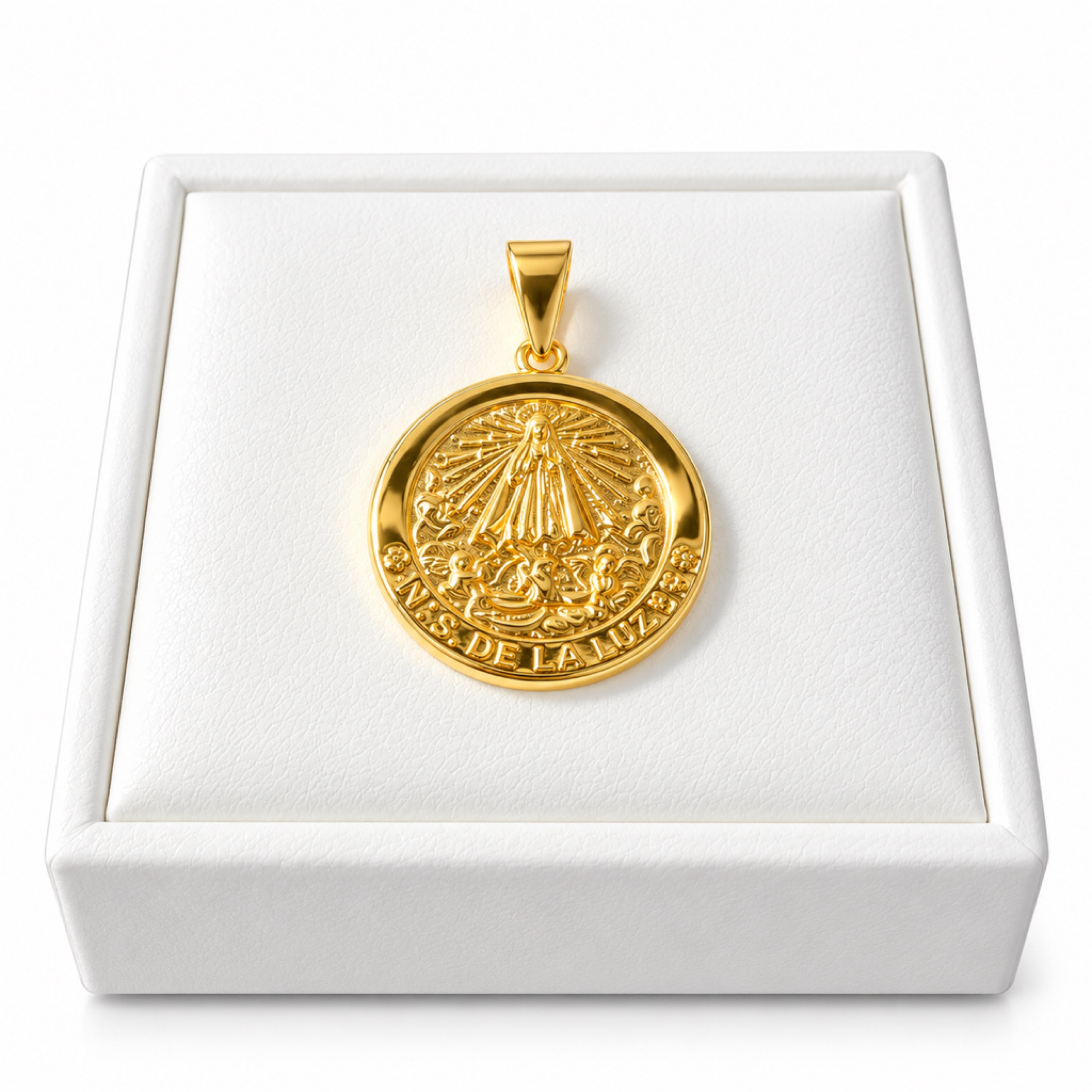 Cachita Gold Pendant 