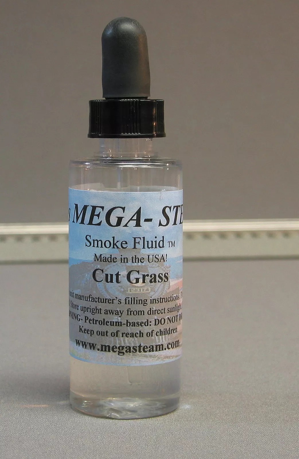 Cut Grass Smoke Fluid
